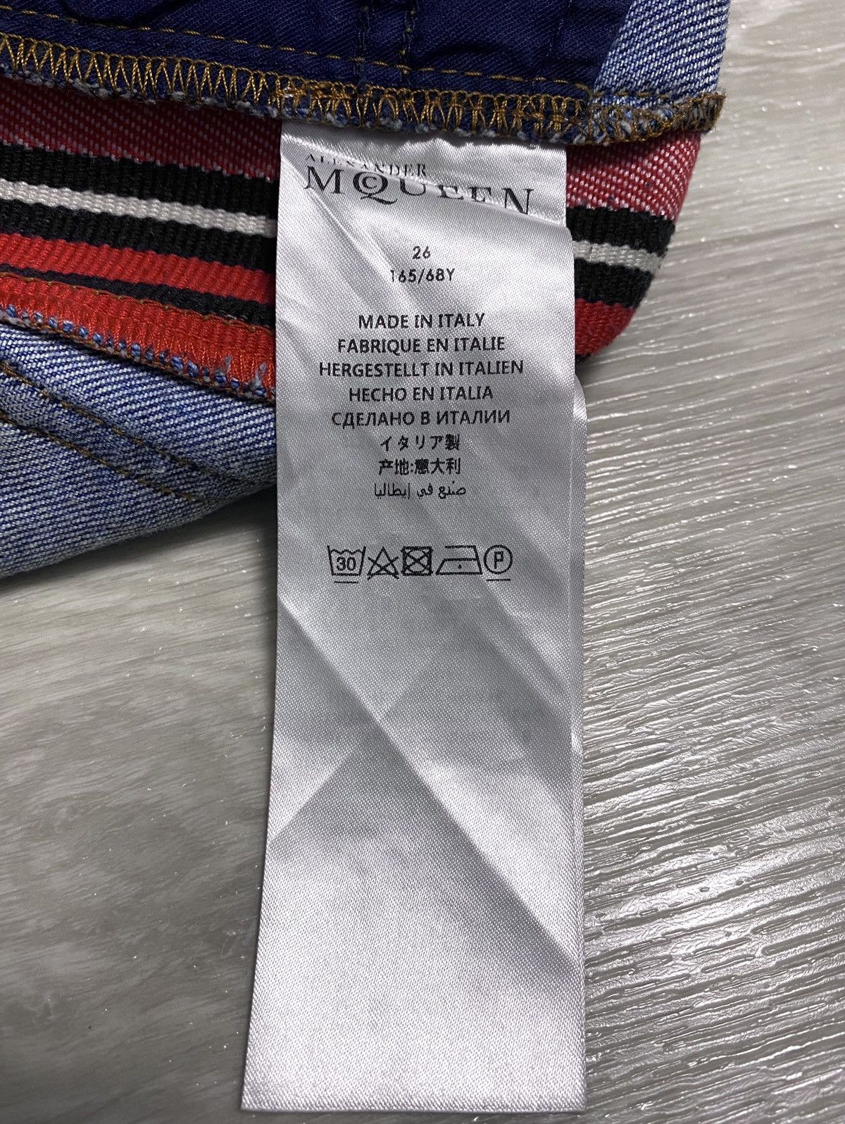 Alexander McQueen 2018 Alexander McQueen Side Stripe Washed Skinny Jeans Denim Size 26" / US 2 / IT 38 - 16 Thumbnail