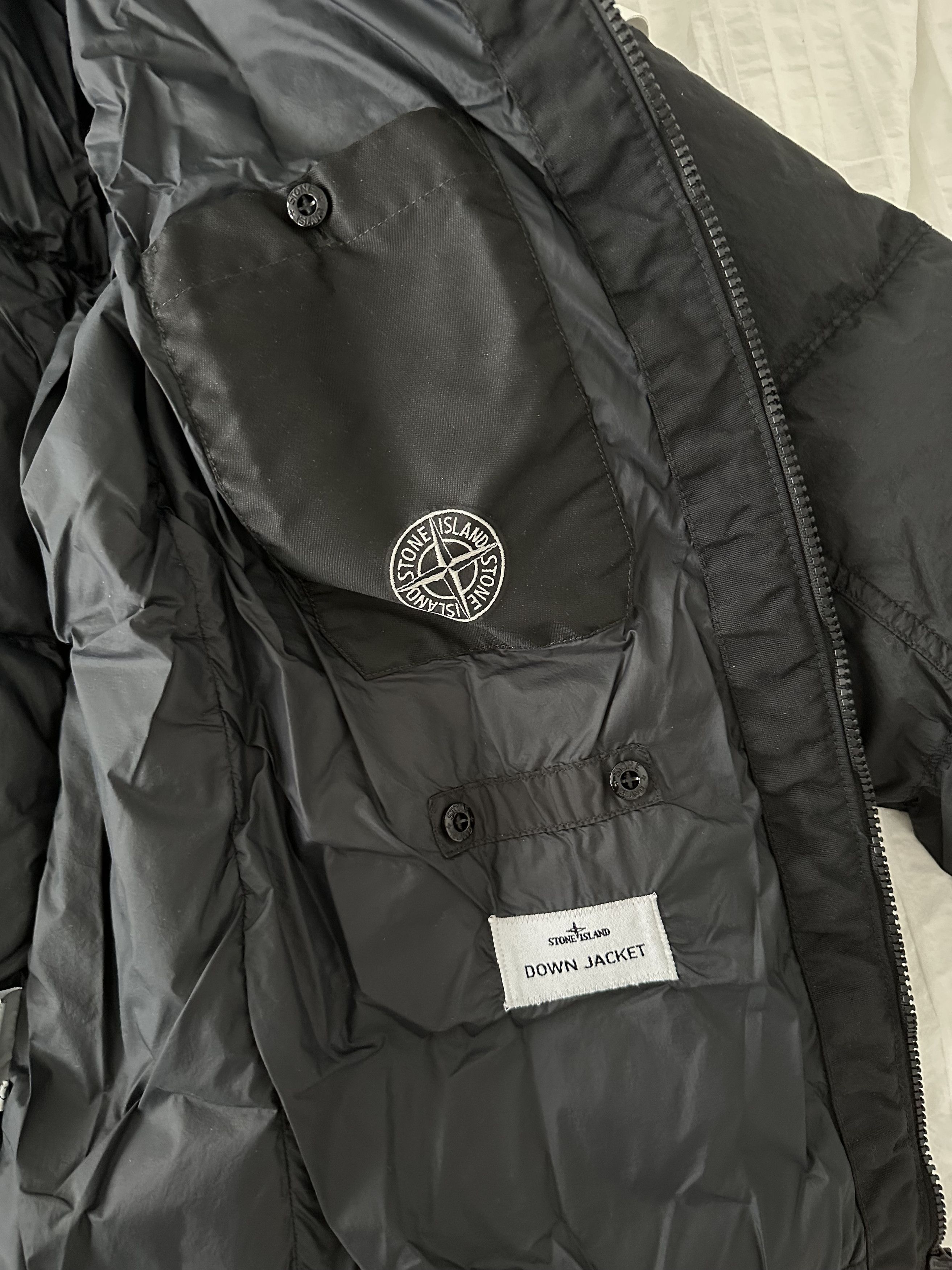 Stone Island 4100011 Crinkle Reps NY Size US L / EU 52-54 / 3 - 7 Thumbnail