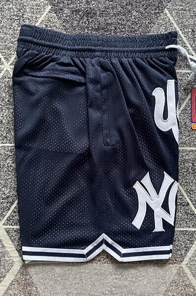 NBA XL New York Yankees Short MLB Pocket Short Size US 36 / EU 52 - 2 Thumbnail