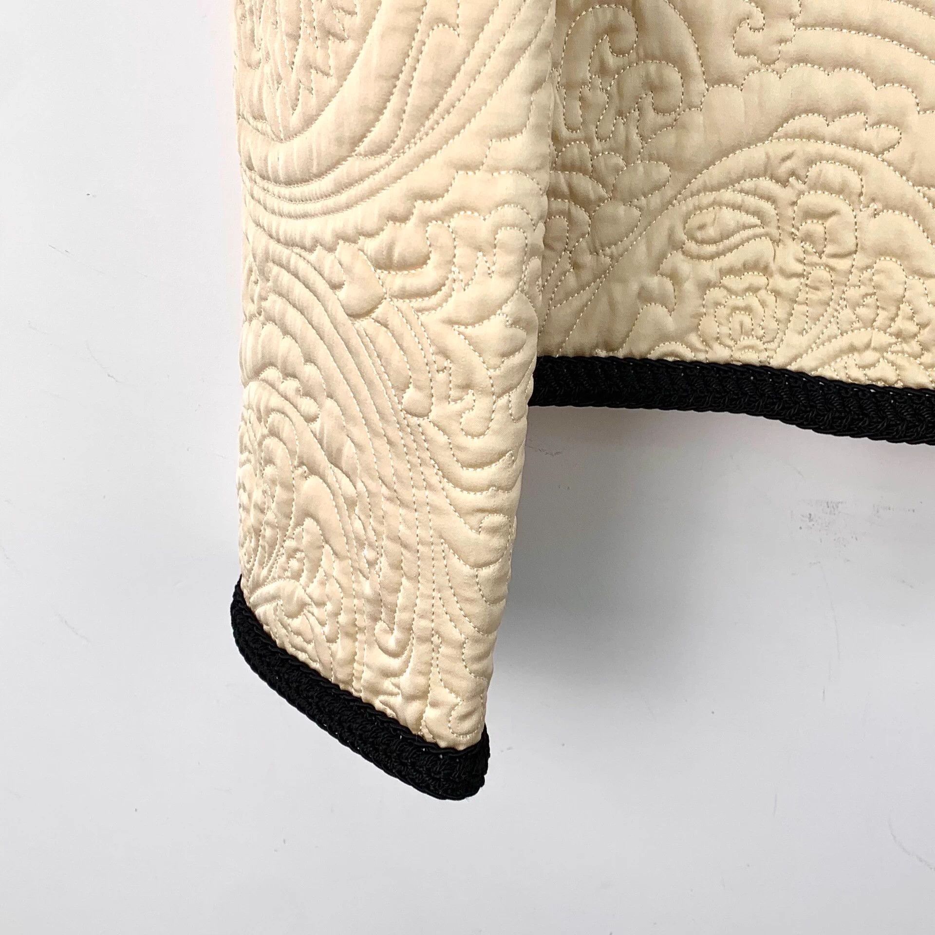 Celine Celine Beige Floral Embossed Crew Neck Long Sleeve Jacket Size S / US 4 / IT 40 - 4 Thumbnail