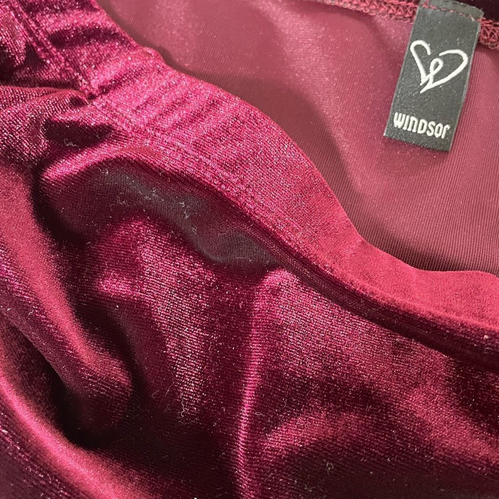 Other Windsor Lustrous Velvet Dress Deep Red Off Shoulder M Size M / US 6-8 / IT 42-44 - 9 Thumbnail