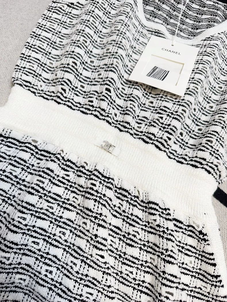 Chanel Chanel 25P spring and summer preview black and white color Size XXS / US 00 / IT 34 - 6 Thumbnail