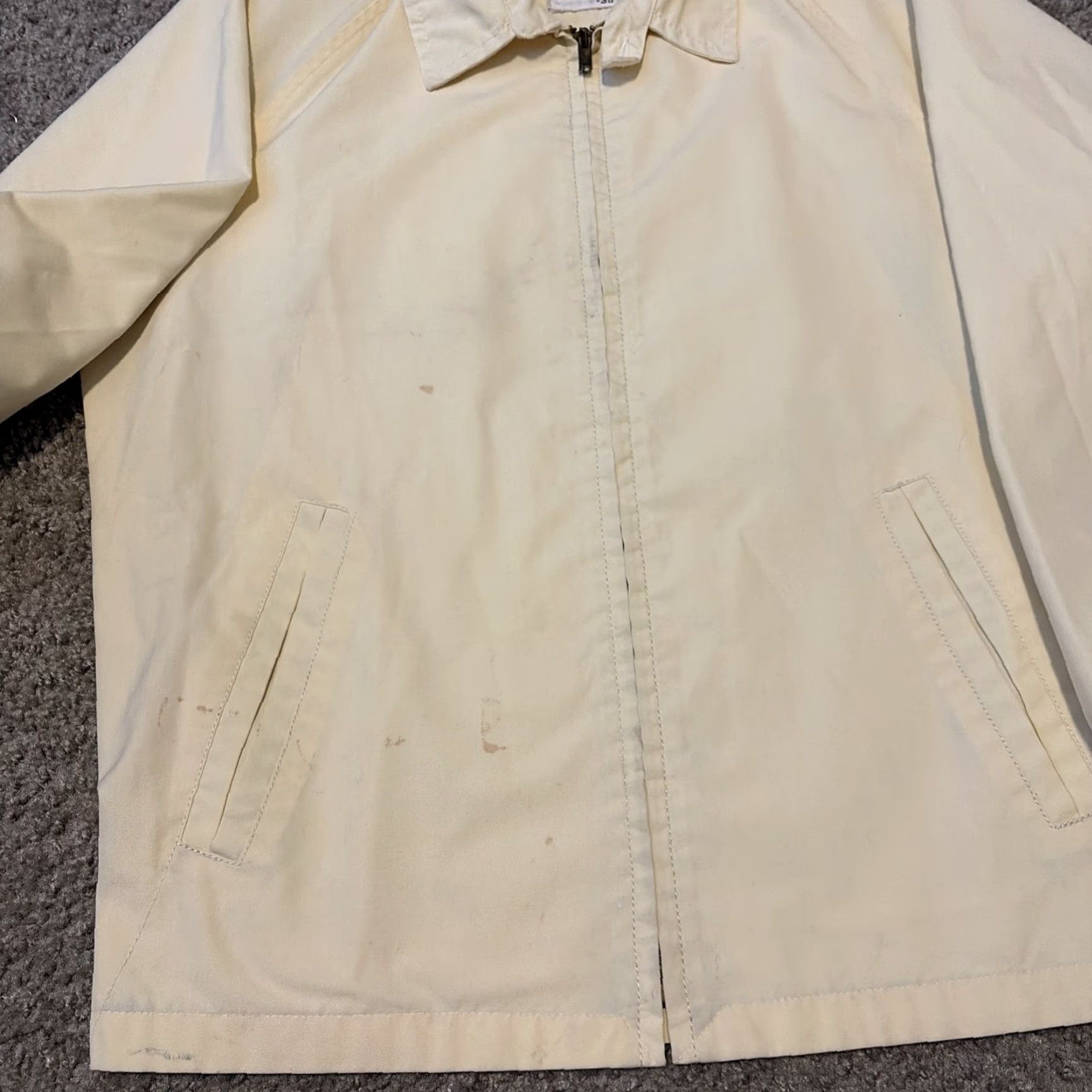 Van Heusen VINTAGE Arnold Palmer Van Heusen Windbreaker Full Zip Jacket Cream Size 38-40 Adult M/L Ivory 1960s Mens Size US S / EU 44-46 / 1 - 4 Thumbnail