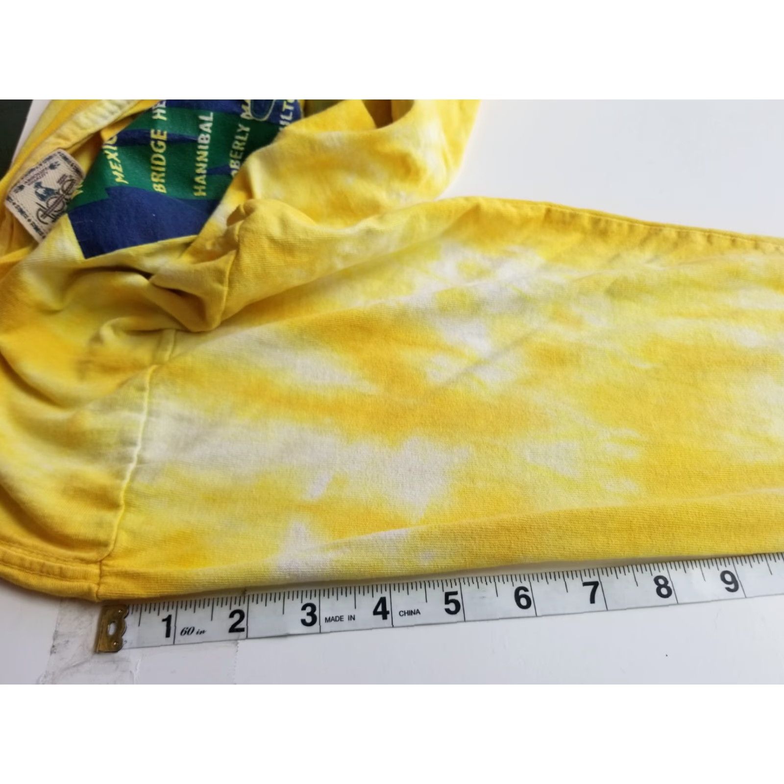 Vintage VINTAGE Alore Cross Country Championships tee shirt Short Sleeve Crew Neck L Yellow Men 90s Graphic Print Made In Usa Regular Large Size US L / EU 52-54 / 3 - 7 Thumbnail