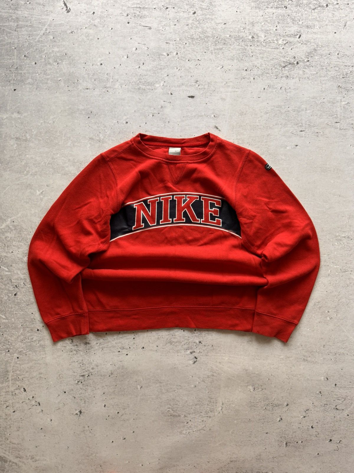 Nike × Vintage NIKE VINTAGE CENTER LOGO OVERSIZE BOXY SWEATSHIRT Size US S / EU 44-46 / 1 - 1 Thumbnail