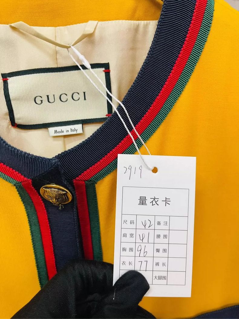 Gucci Gucci 19 beautiful yellow medium-length suit 2504-Nextarrow Size M / US 6-8 / IT 42-44 - 2 Thumbnail