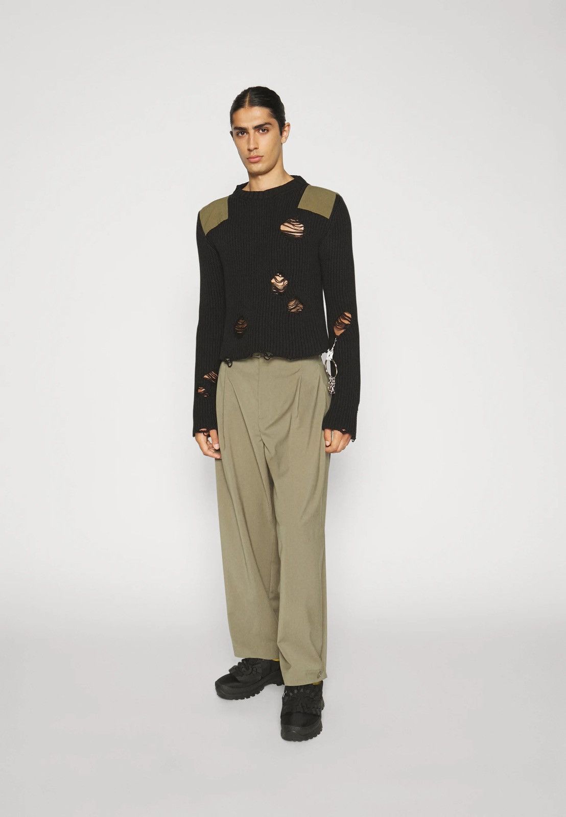 Maison Margiela !DS! SS23 Maison Margiela Distressed Black Knitted Sweater Size US XL / EU 56 / 4 - 9 Thumbnail