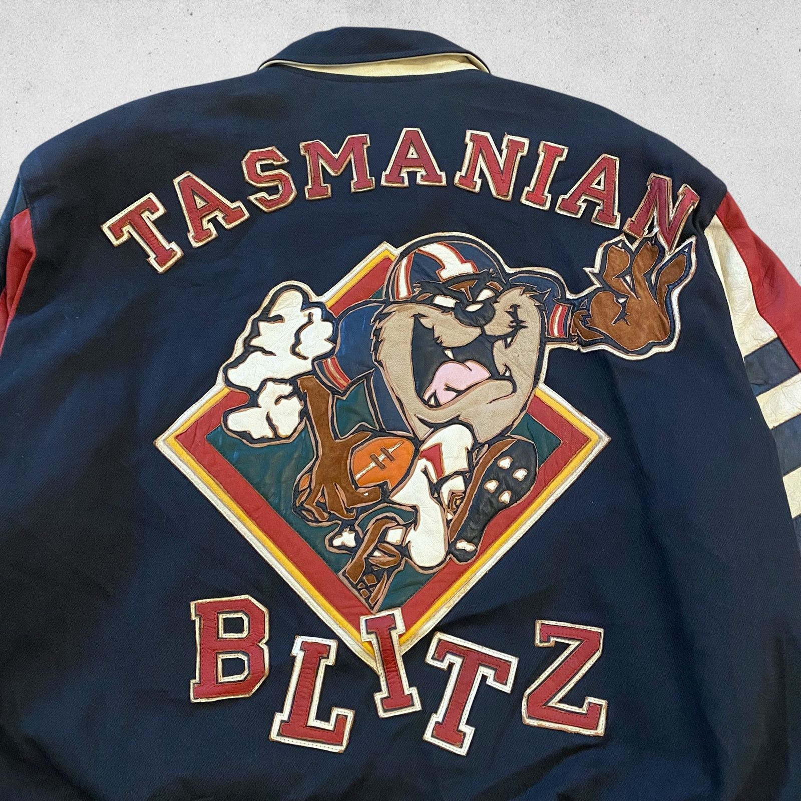 Jeff Hamilton × Vintage Vintage 90s Taz Tasmanian Blitz Jeff Hamilton Leather Jacket Size US L / EU 52-54 / 3 - 3 Thumbnail