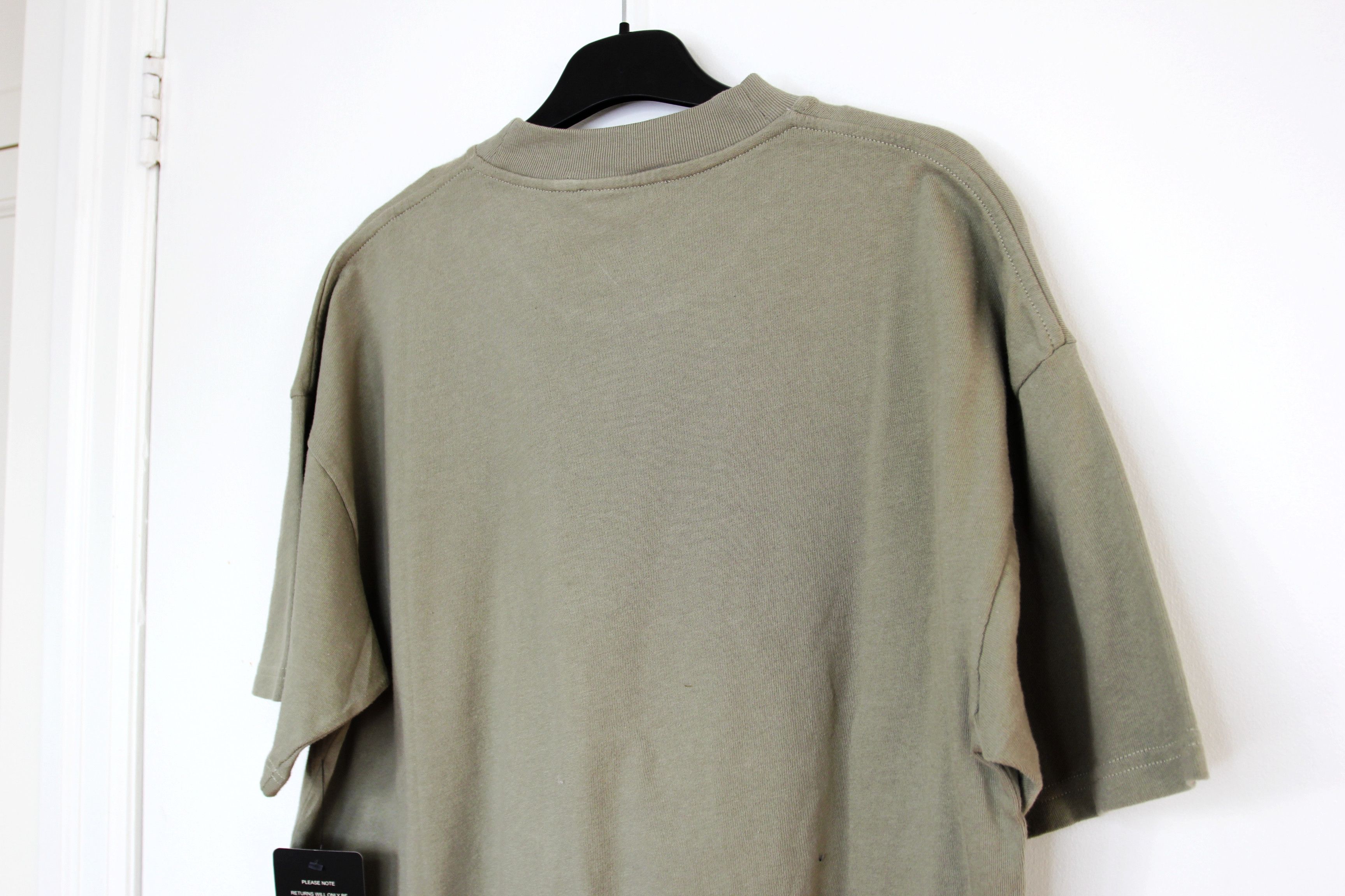Represent Clo. BNWT AW25 REPRESENT THOROUGHBRED DOG TSHIRT L Size US L / EU 52-54 / 3 - 6 Thumbnail