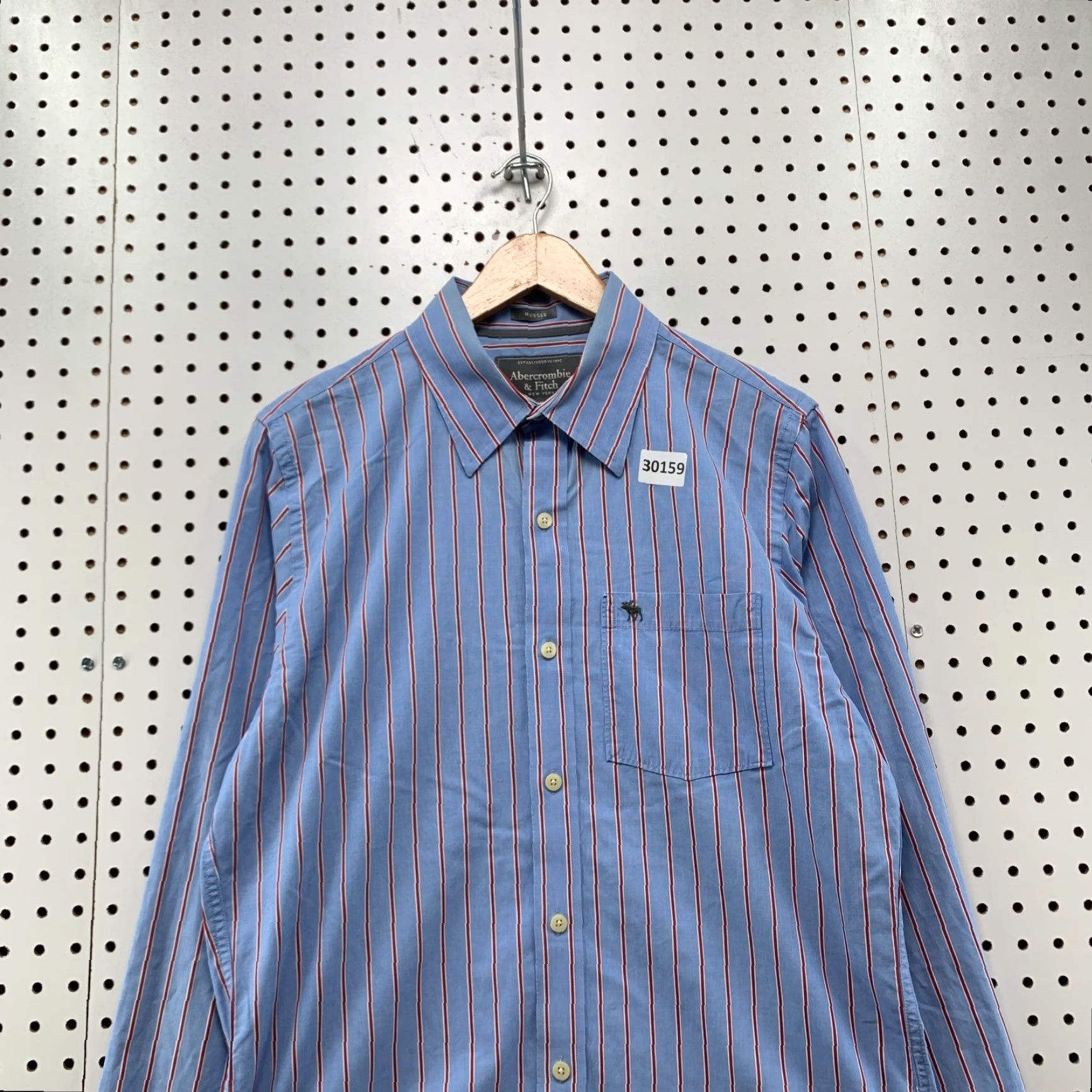 Abercrombie & Fitch Abercrombie & Fitch Button Shirt Mens Large Muscle Fit Blue Striped 22.5x30 Size US L / EU 52-54 / 3 - 3 Thumbnail