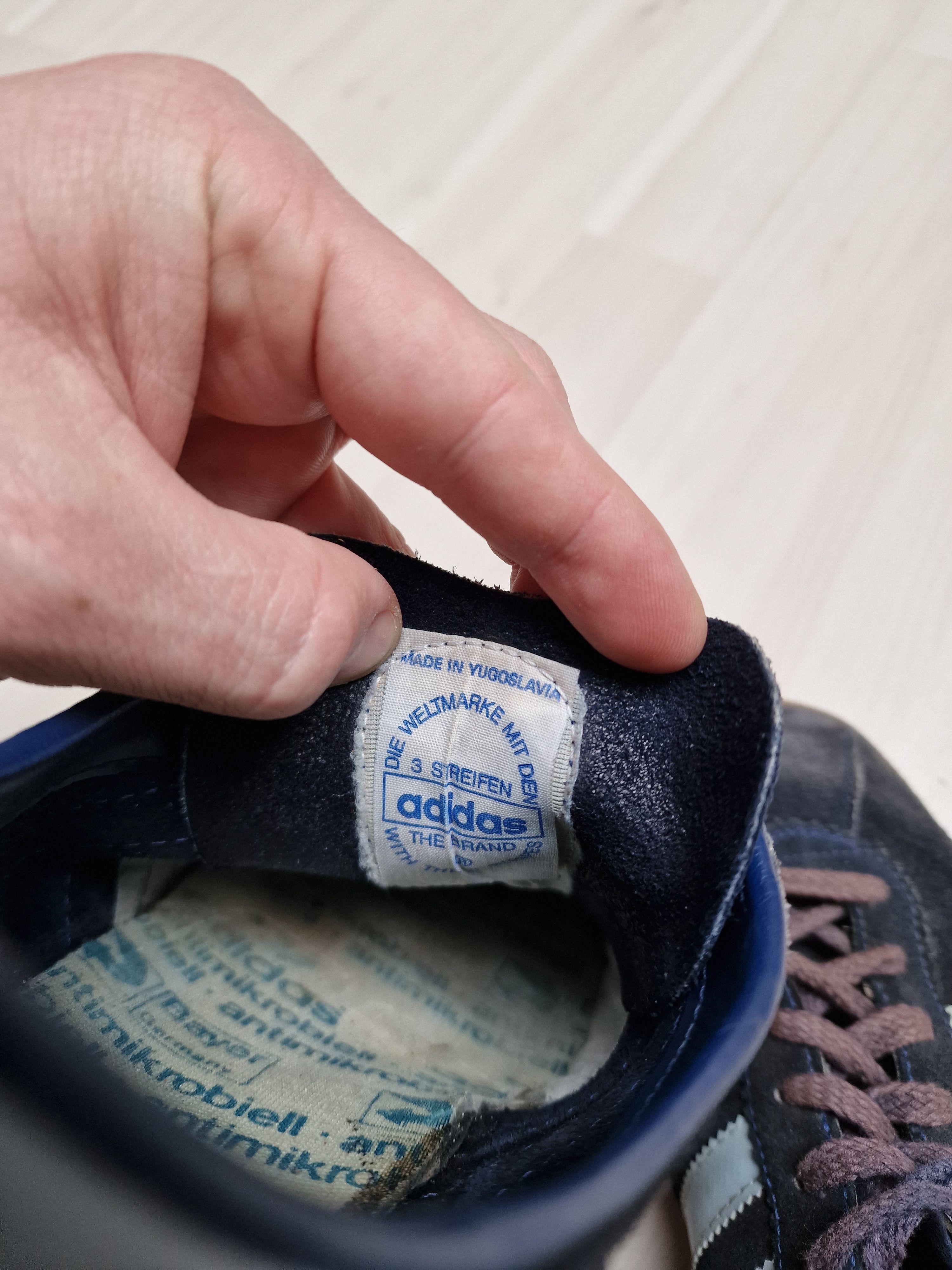 Adidas ADIDAS BERLIN Yugoslavia 3157 Navy Blue Vintage OG 70s 80s Size US 8 / EU 41 - 2 Thumbnail