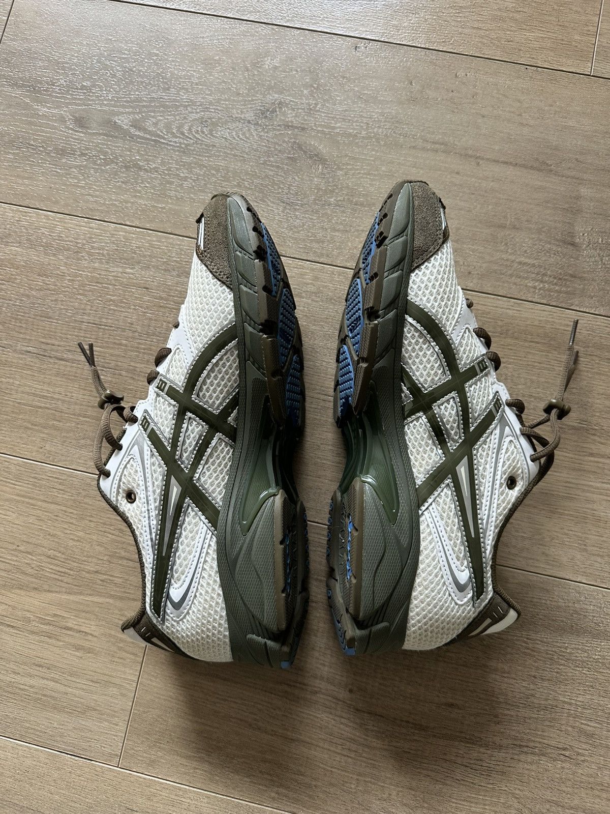 Asics x Temptation Vacation