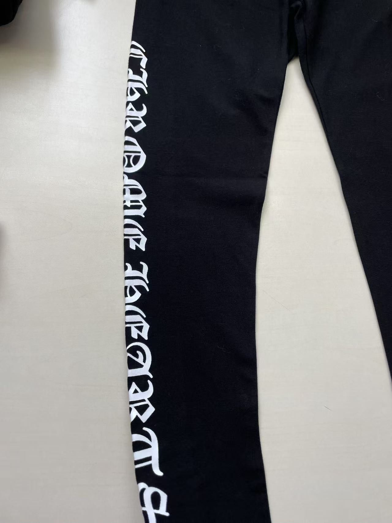 Chrome Hearts Chrome Hearts Black Scroll Script Leggings Size 34" / US 12 / IT 48 - 4 Thumbnail