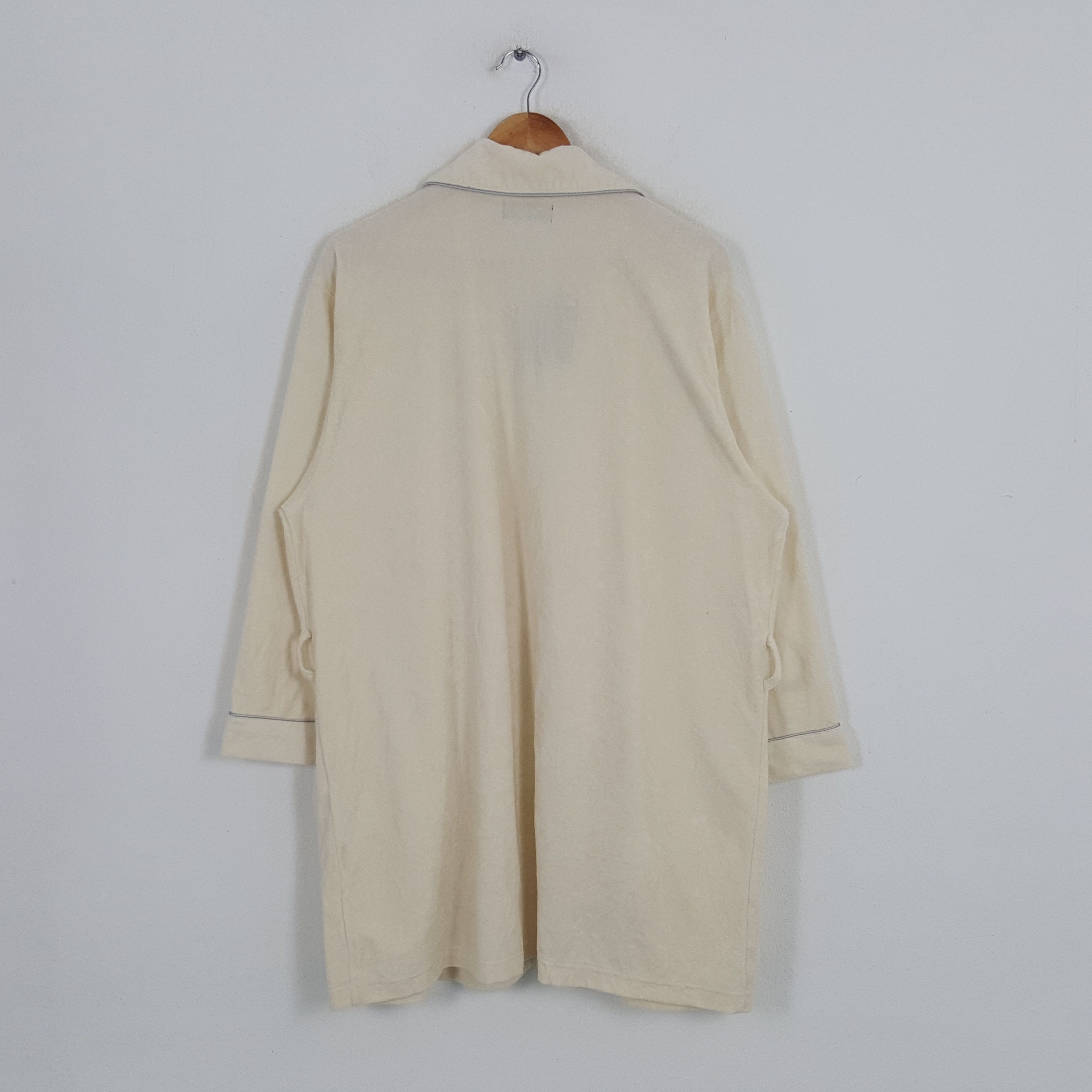 Vintage × Yves Saint Laurent Vintage Yves Saint Laurent Italian Brand Shower Jacket Size US L / EU 52-54 / 3 - 3 Thumbnail