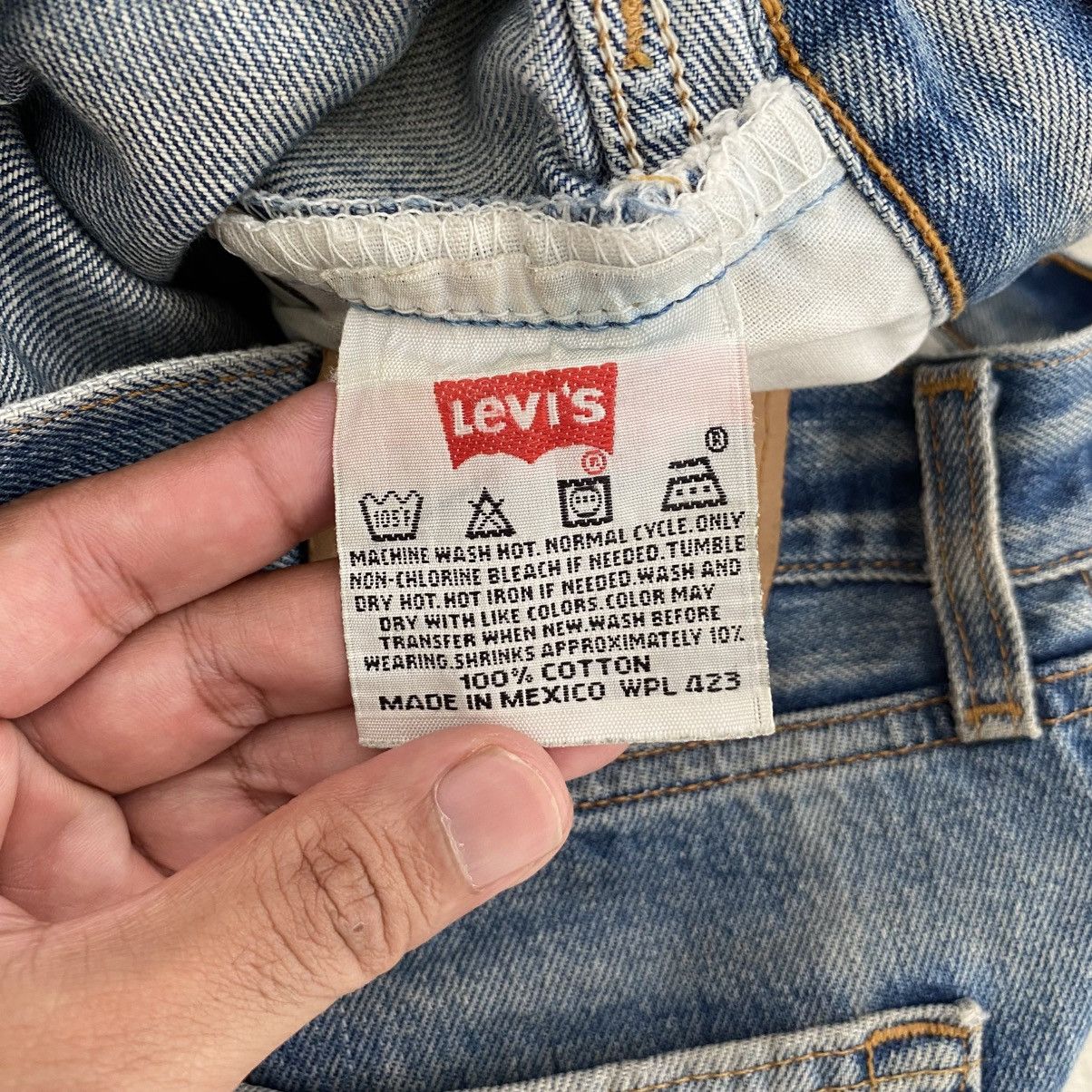 Levi's Vintage 90’s Levis 501 Faded Blue Distressed Denim Jeans Size US 31 - 15 Thumbnail