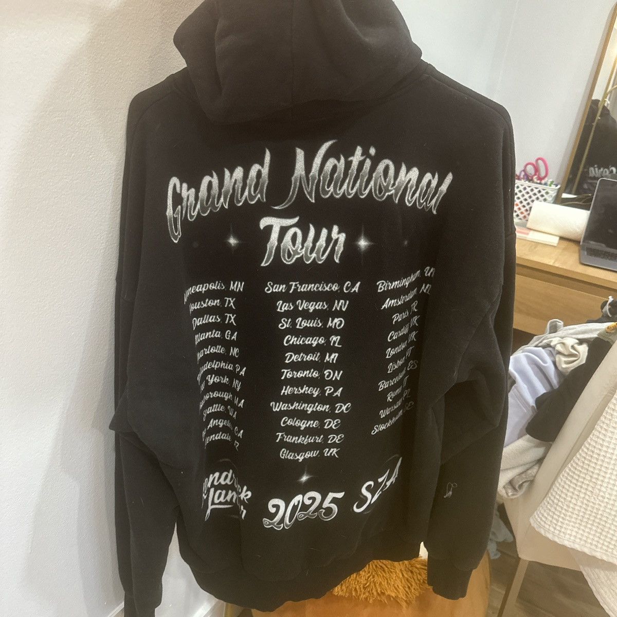 Other Kendrick Lamar/SZA tour hoodie Size US M / EU 48-50 / 2 - 2 Thumbnail