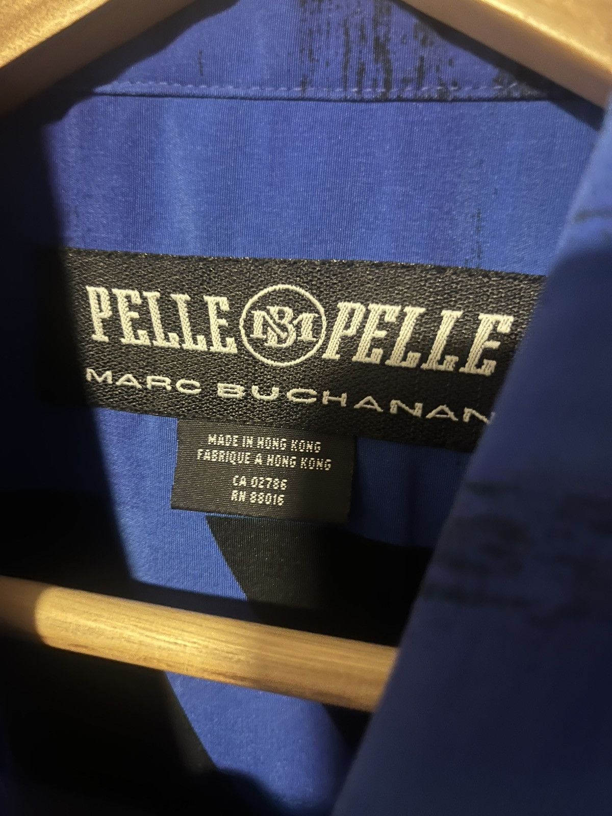 Pelle Pelle 90’s Marc Buchanan Pelle Pelle African Art Graphic Button Up Size US XL / EU 56 / 4 - 7 Thumbnail