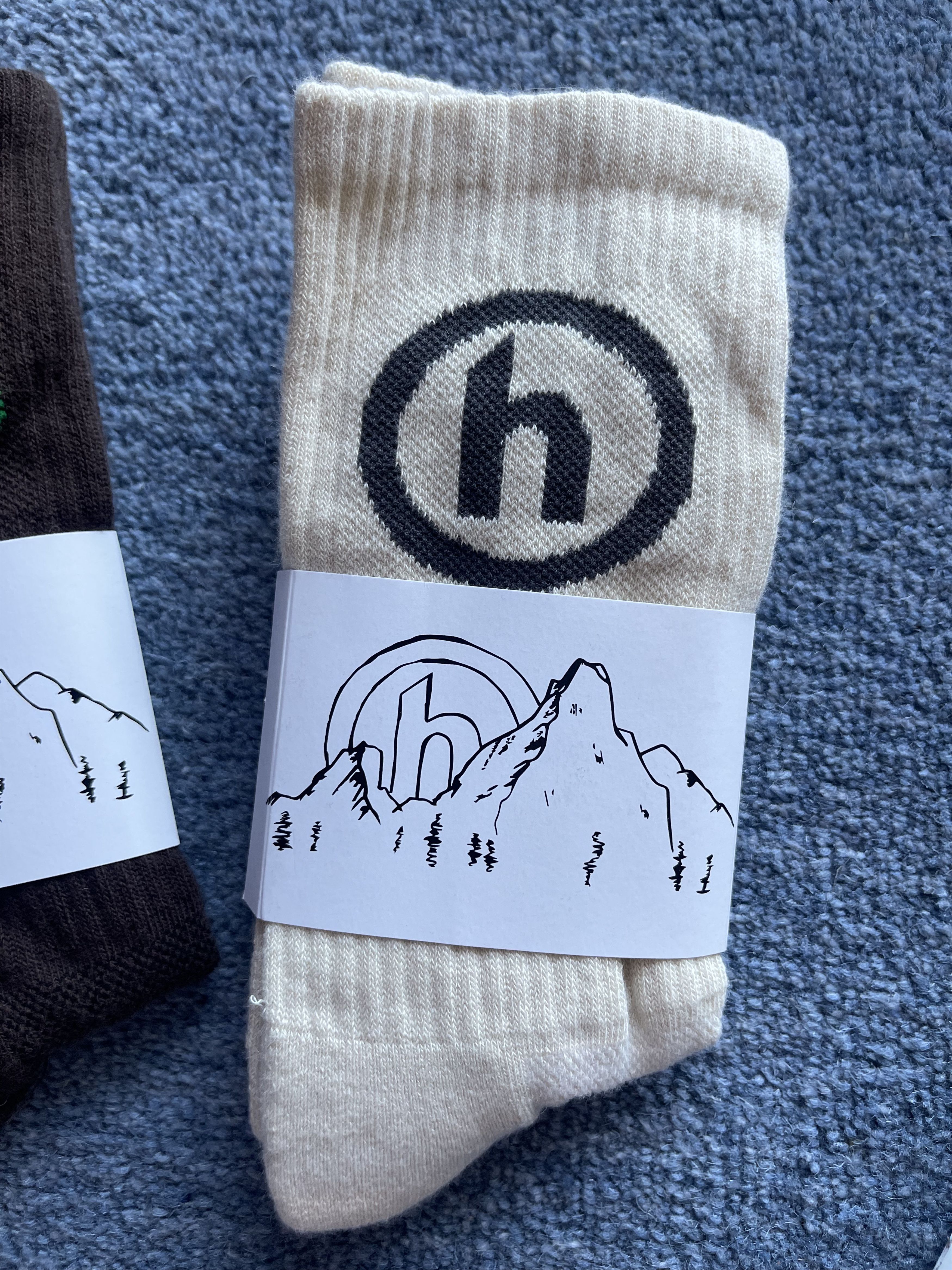 HIDDEN Hidden NY Socks 4 Pair Set Cream Brown Natural Black Size ONE SIZE - 5 Thumbnail
