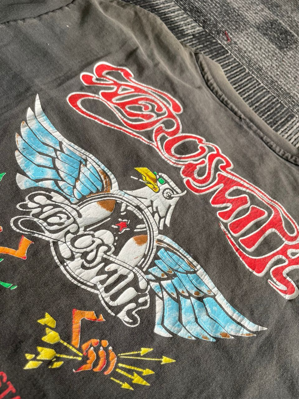 Aerosmith Vintage 90s Sun Faded Aerosmith Aero Force One Band Tees Size US M / EU 48-50 / 2 - 7 Thumbnail