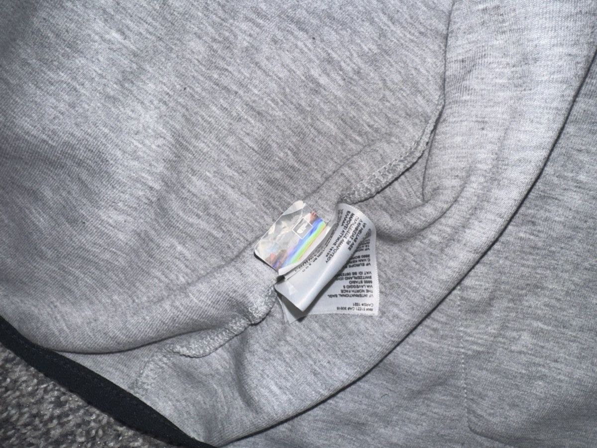 The North Face The North Face Light Jacket Size US L / EU 52-54 / 3 - 6 Thumbnail