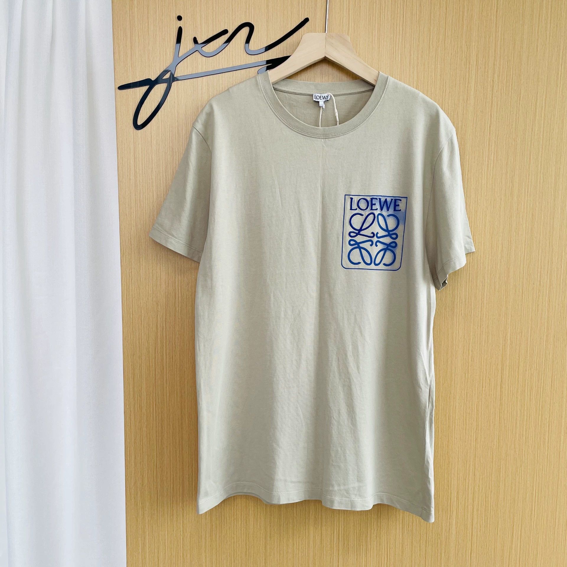 Loewe LOEWE Embroidered Logo Fake Pocket Tee Gray/White M 99 New Size M / US 6-8 / IT 42-44 - 1 Thumbnail