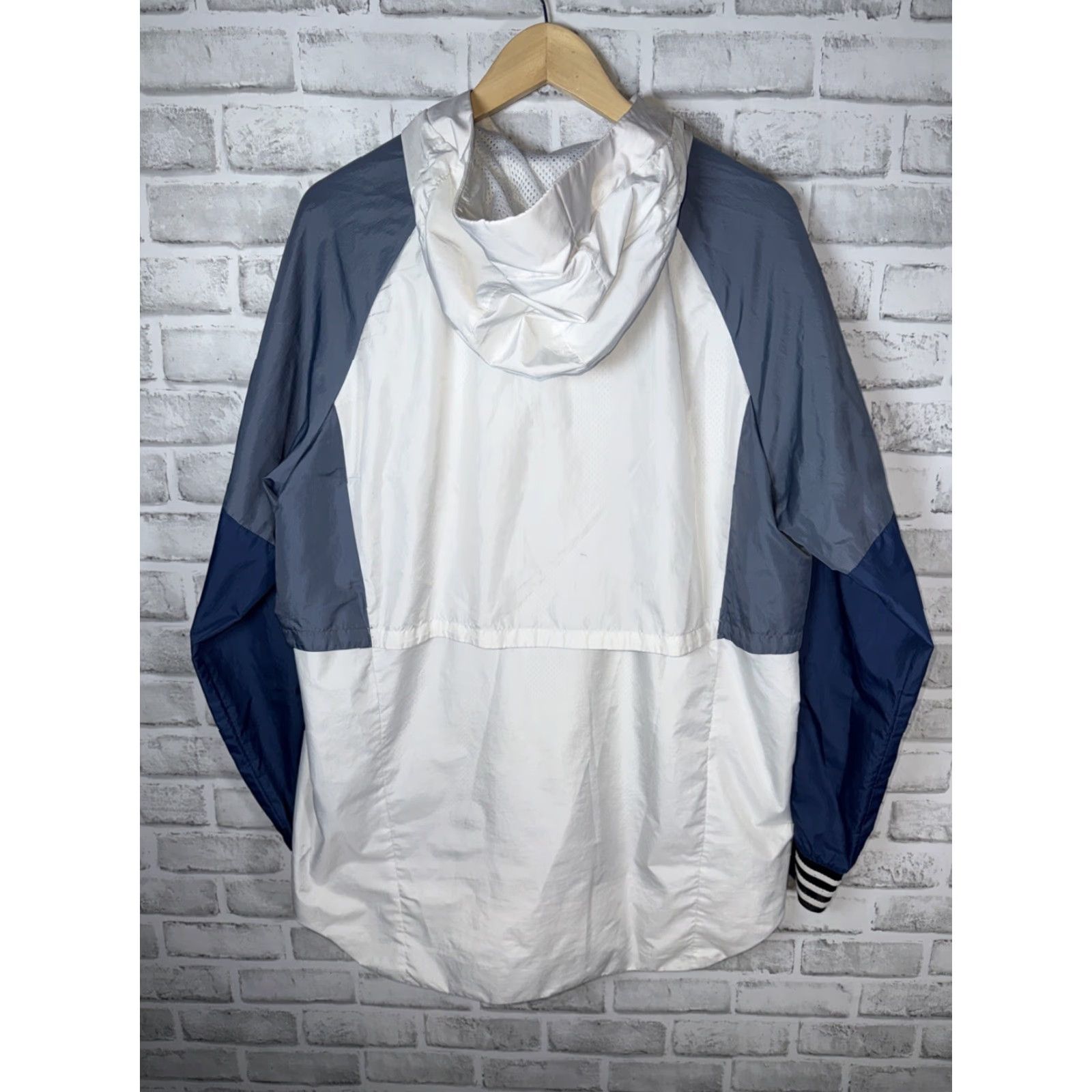 Adidas Adidas Jacket Men XL White Blue Windbreaker Woven Shell Run ID Mens Size US XL / EU 56 / 4 - 7 Thumbnail
