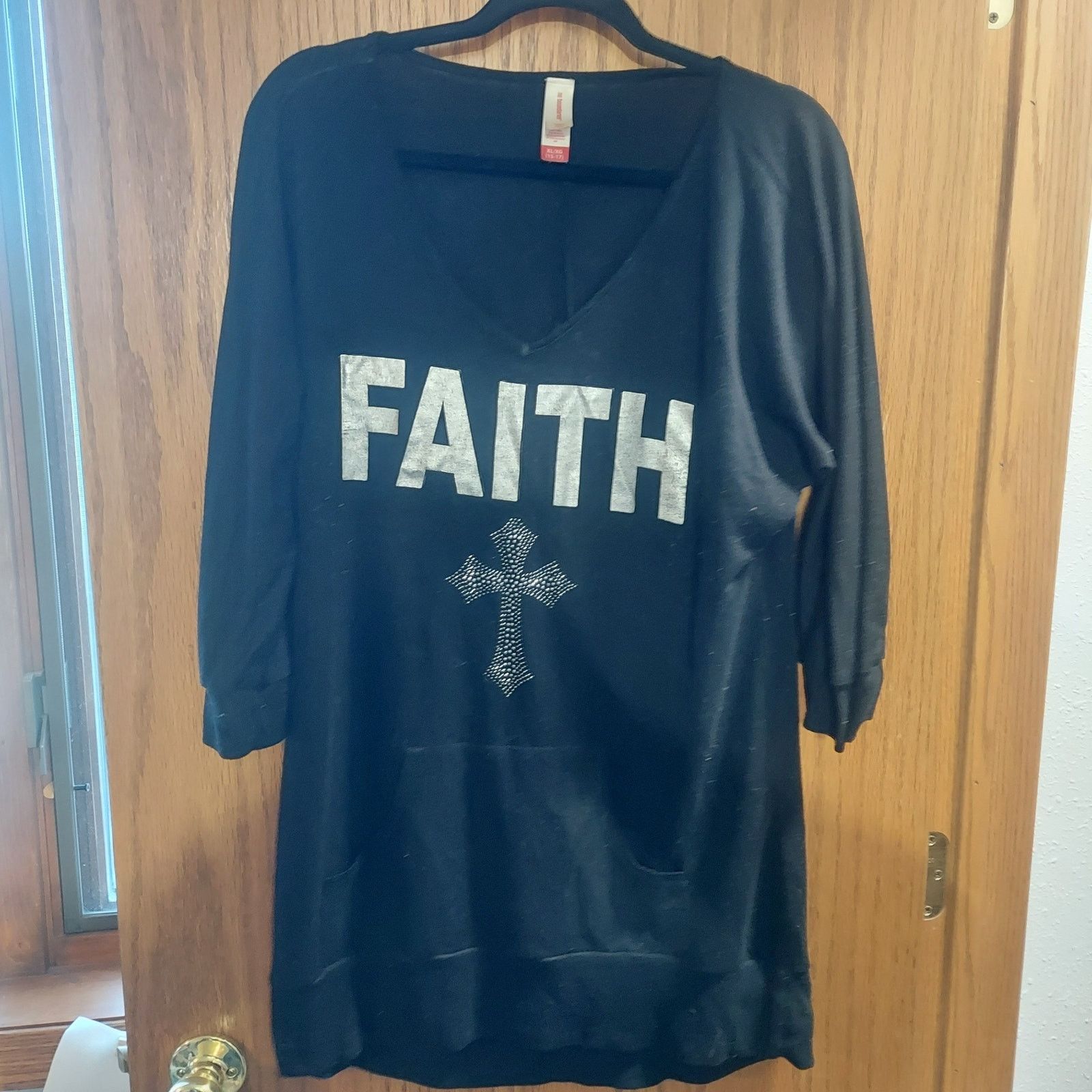 Unknown London Faith Tunic style stop black XL bling silver cross Size XL / US 12-14 / IT 48-50 - 1 Thumbnail