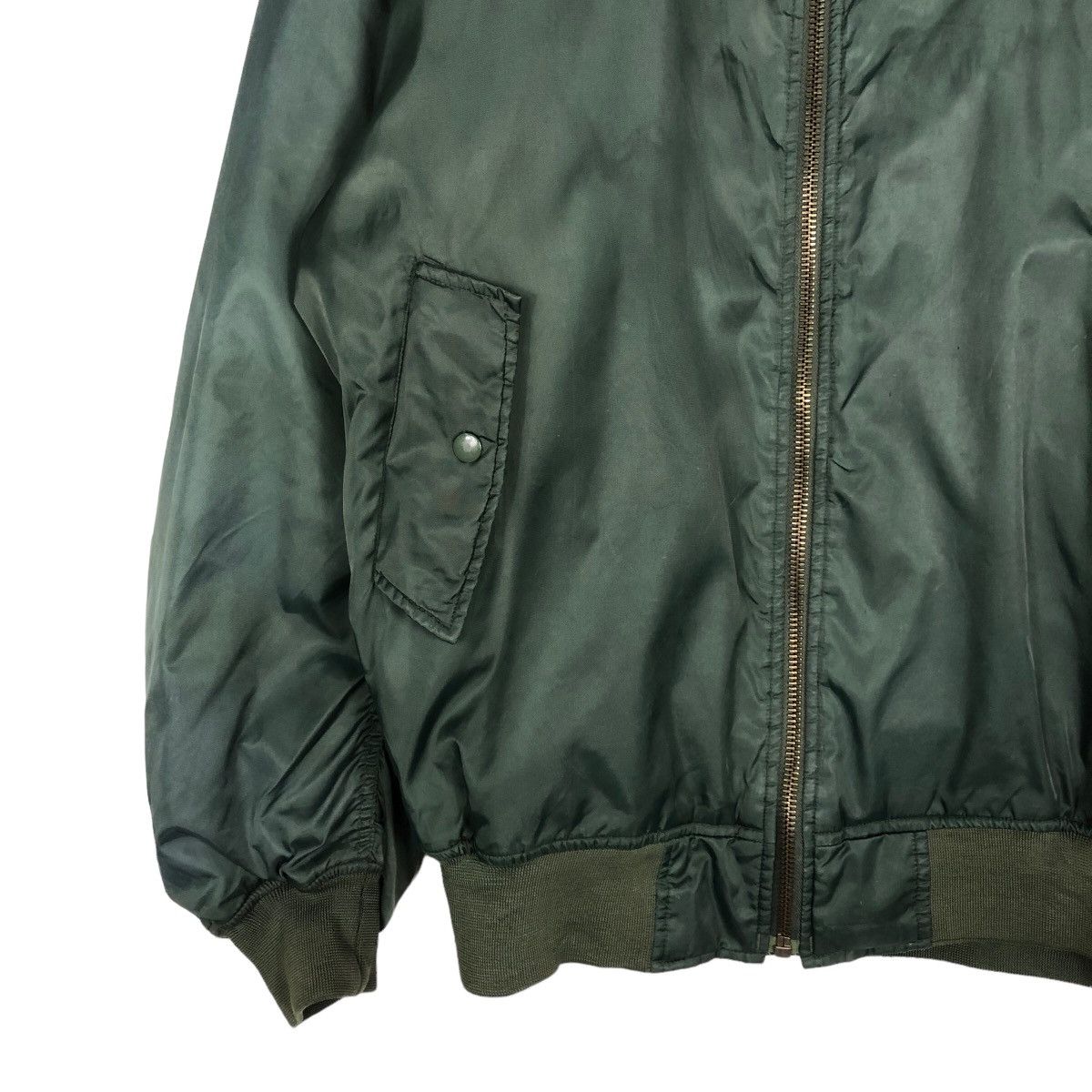 Japanese Brand 🔥Riot Riot Vintage Fly Bomber Jacket World Island Japan Size US L / EU 52-54 / 3 - 4 Thumbnail