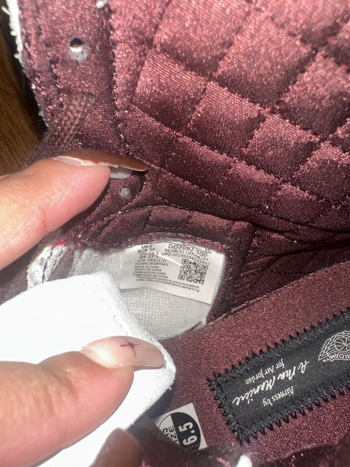 A Ma Maniere × Jordan Brand × Nike A Ma Maniére x Air Jordan 1 High Size US 7 / EU 40 - 5 Thumbnail