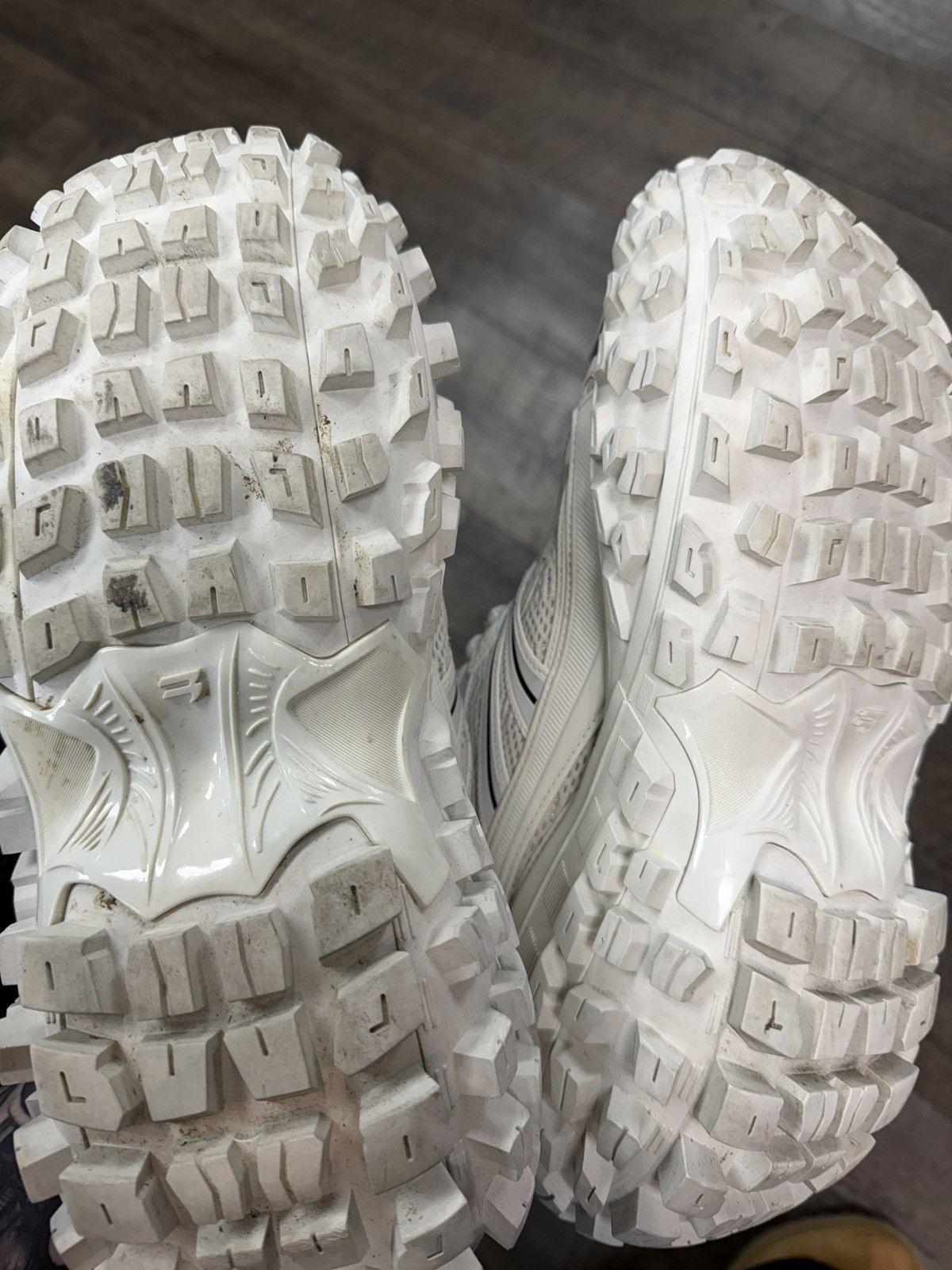 Balenciaga Defender White / Black Size US 13 / EU 46 - 7 Thumbnail