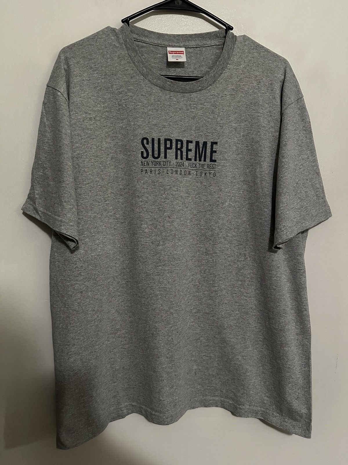Supreme Supreme Paris Tee Size US M / EU 48-50 / 2 - 1 Thumbnail