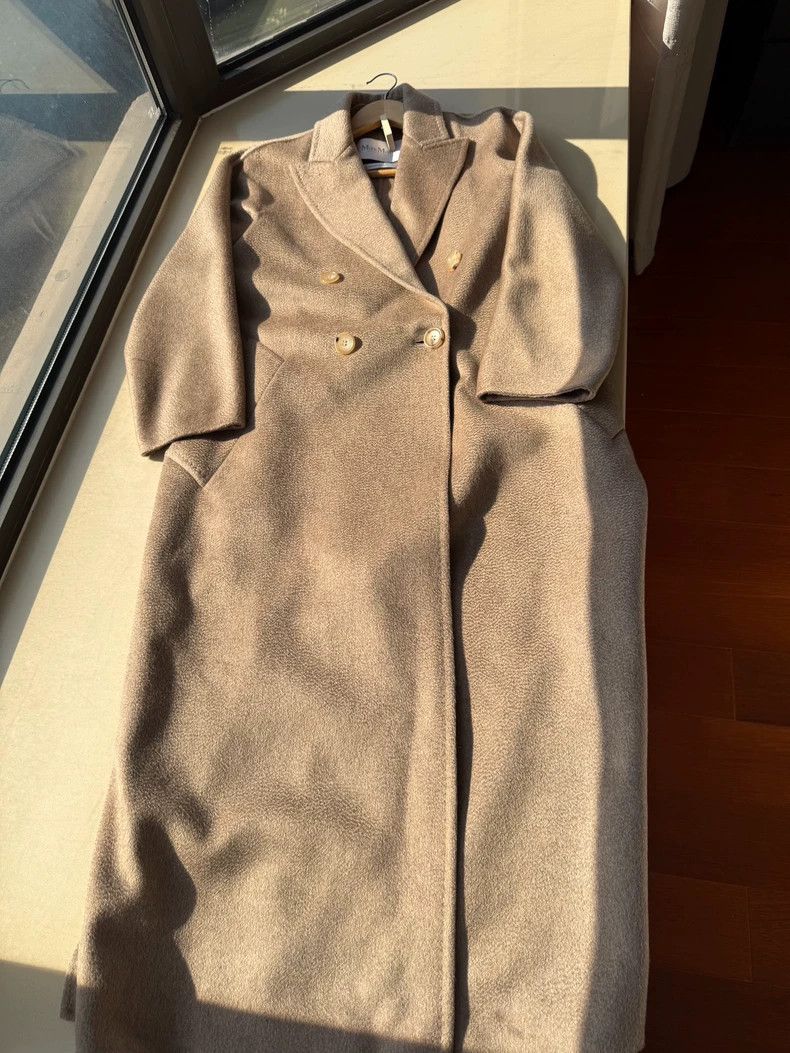 Max Mara Max Mara Coat Size M / US 6-8 / IT 42-44 - 2 Thumbnail
