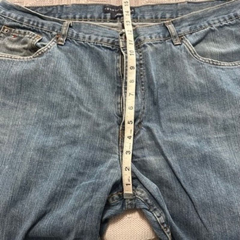 Tommy Hilfiger Tommy Hilfiger straight leg relaxed fit jeans size 40 Size US 40 / EU 56 - 7 Thumbnail