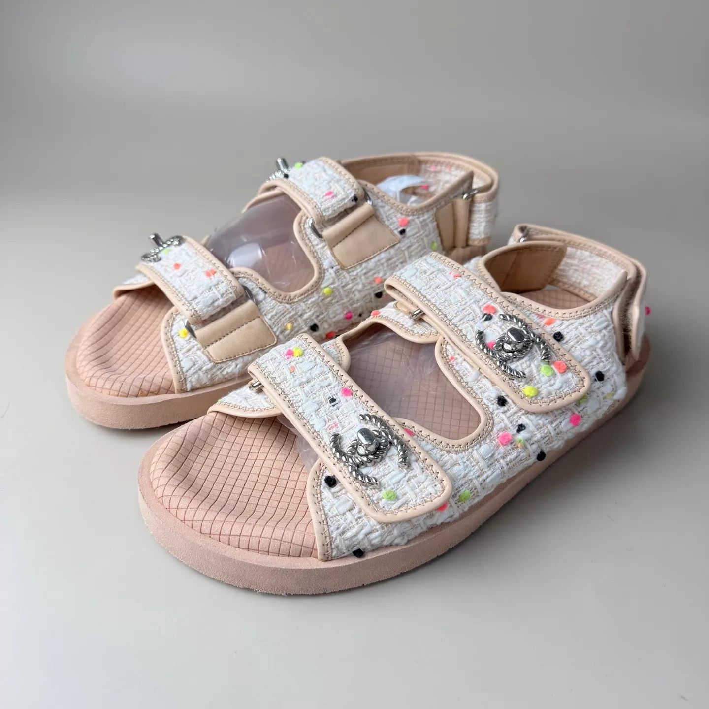 Chanel CHANEL Silver Glitter Woven Double C Sandal 39 New MINT Size US 8.5 / IT 38.5 - 1 Thumbnail