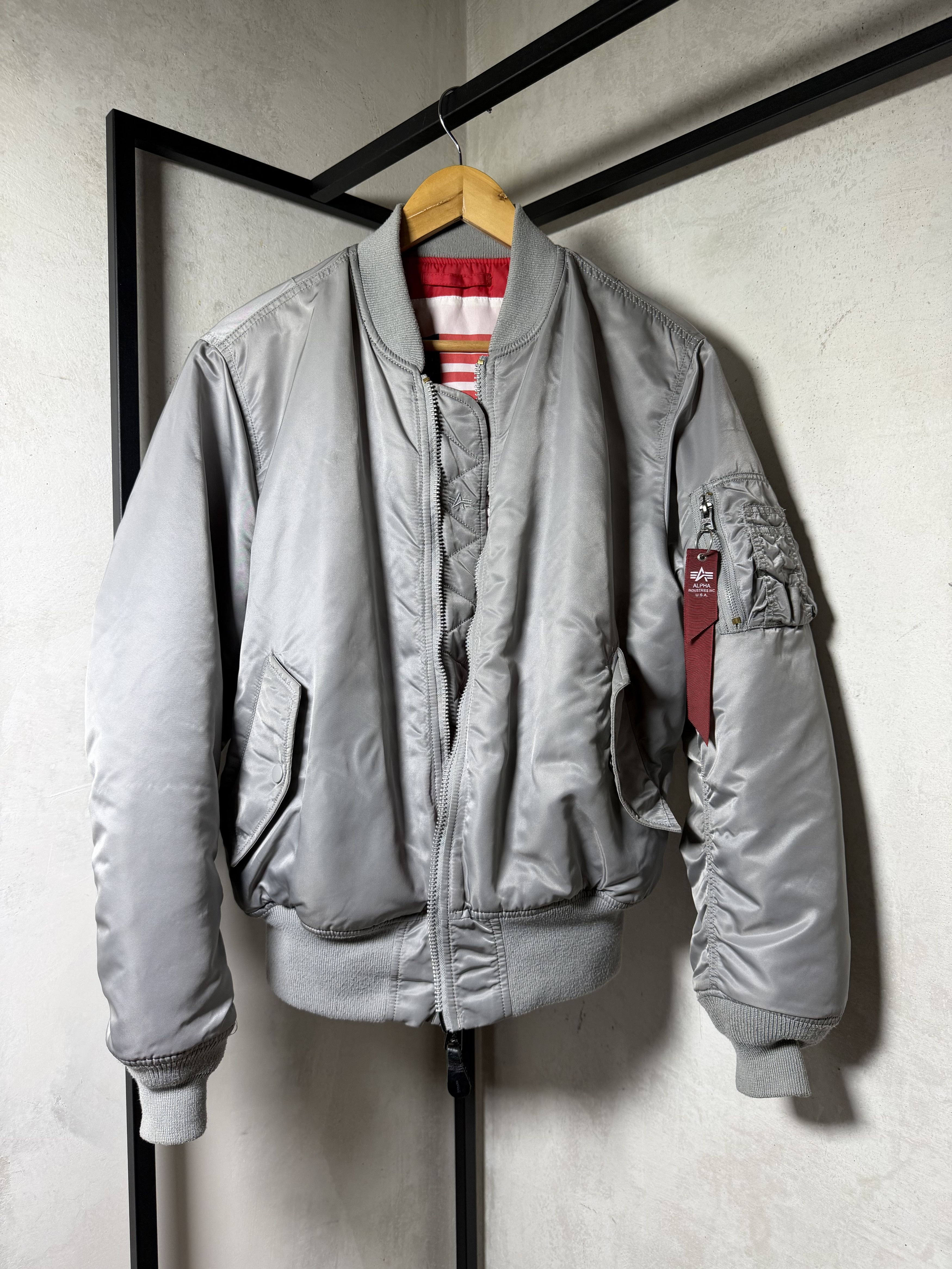 Alpha Industries Alpha Industries Reversible Flight Jacket in Vintage Gray Size US M / EU 48-50 / 2 - 1 Thumbnail