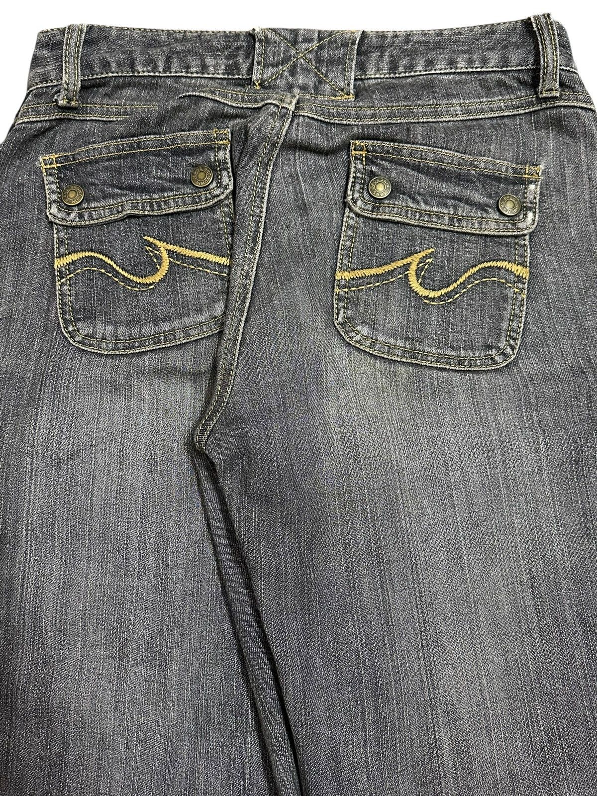 Japanese Brand Vintage Japanese Brand Faded Wash Style Flare Jeans Size US 28 / EU 44 - 6 Thumbnail