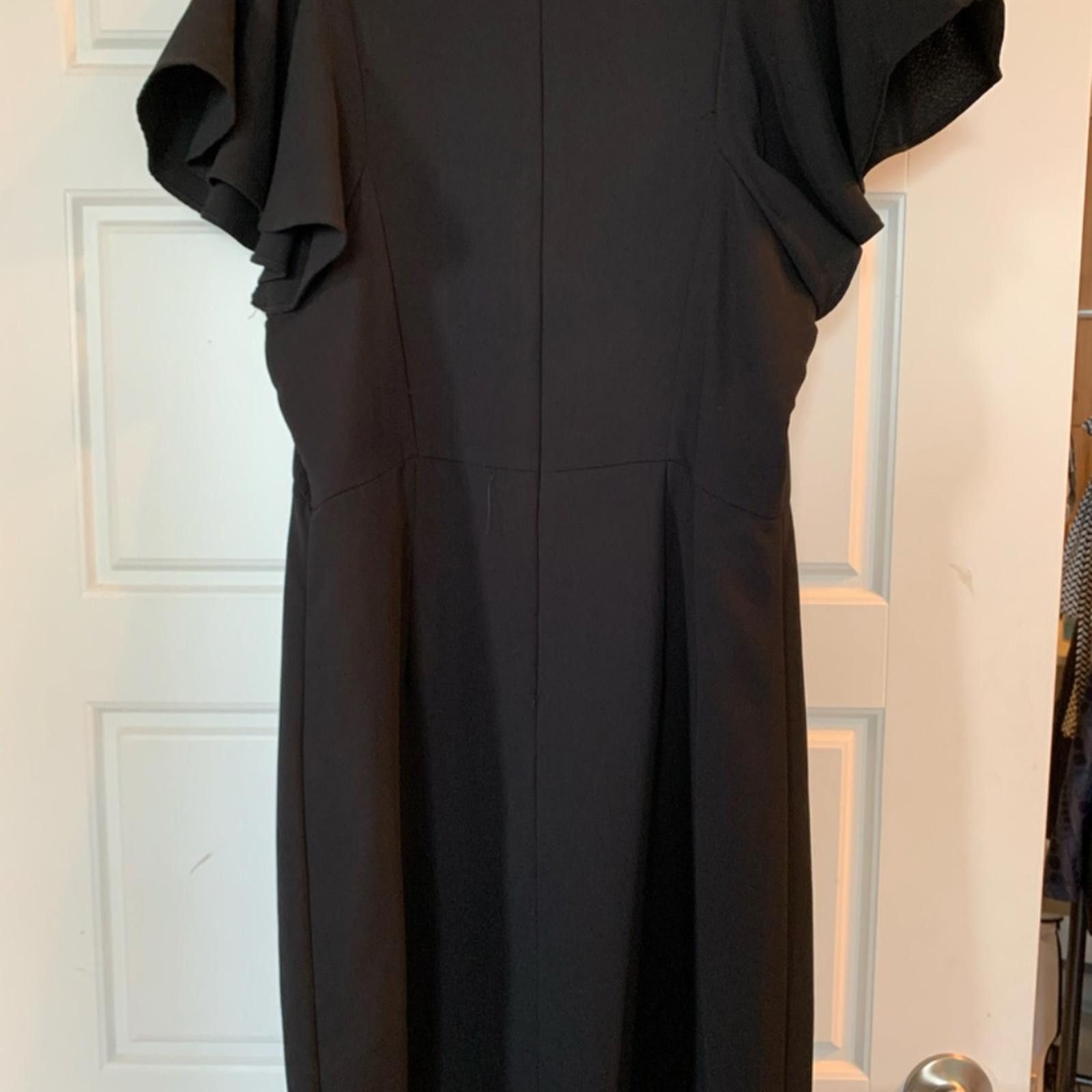 Neiman Marcus Neiman Marcus Dress Ruffle Cap Sleeves Size L / US 10 / IT 46 - 3 Thumbnail