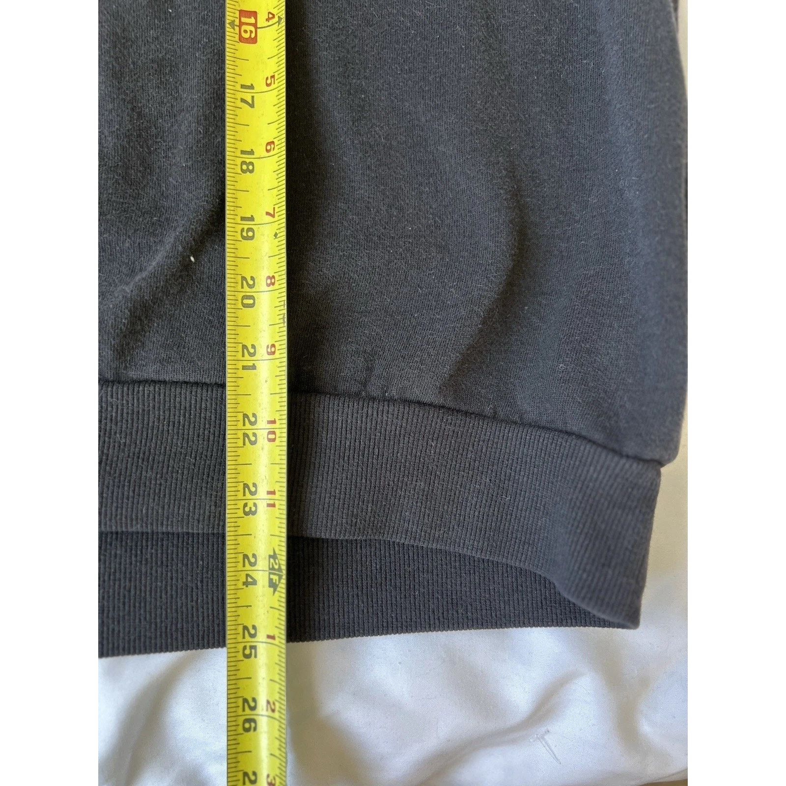 Disney Mickey & Co. Women’s Large Crewneck Pullover Black Disney Size L / US 10 / IT 46 - 8 Thumbnail