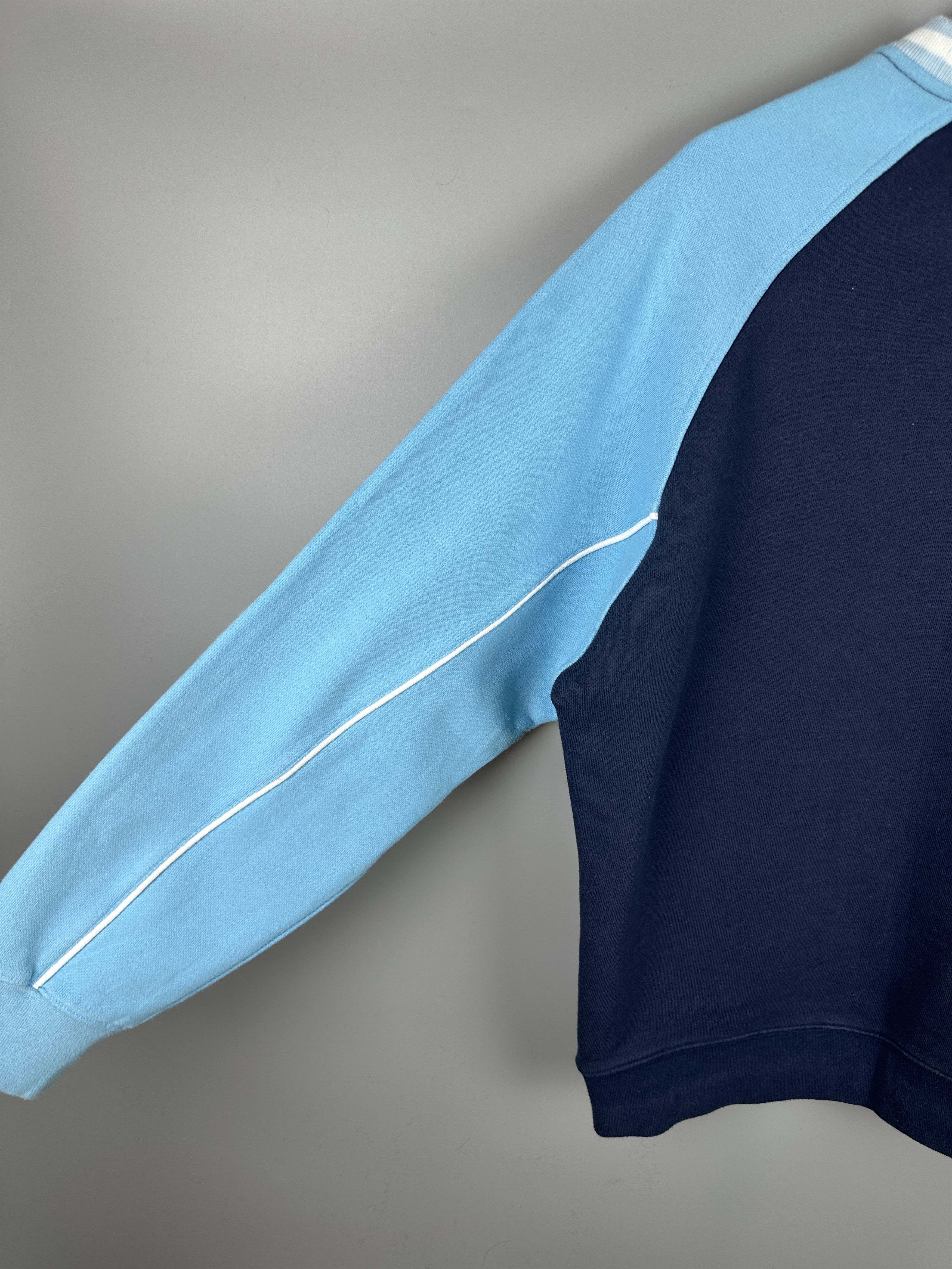 Nike 90s Vintage Nike Mini Logo Sweatshirt Crewneck Y2K Center Size US L / EU 52-54 / 3 - 9 Thumbnail