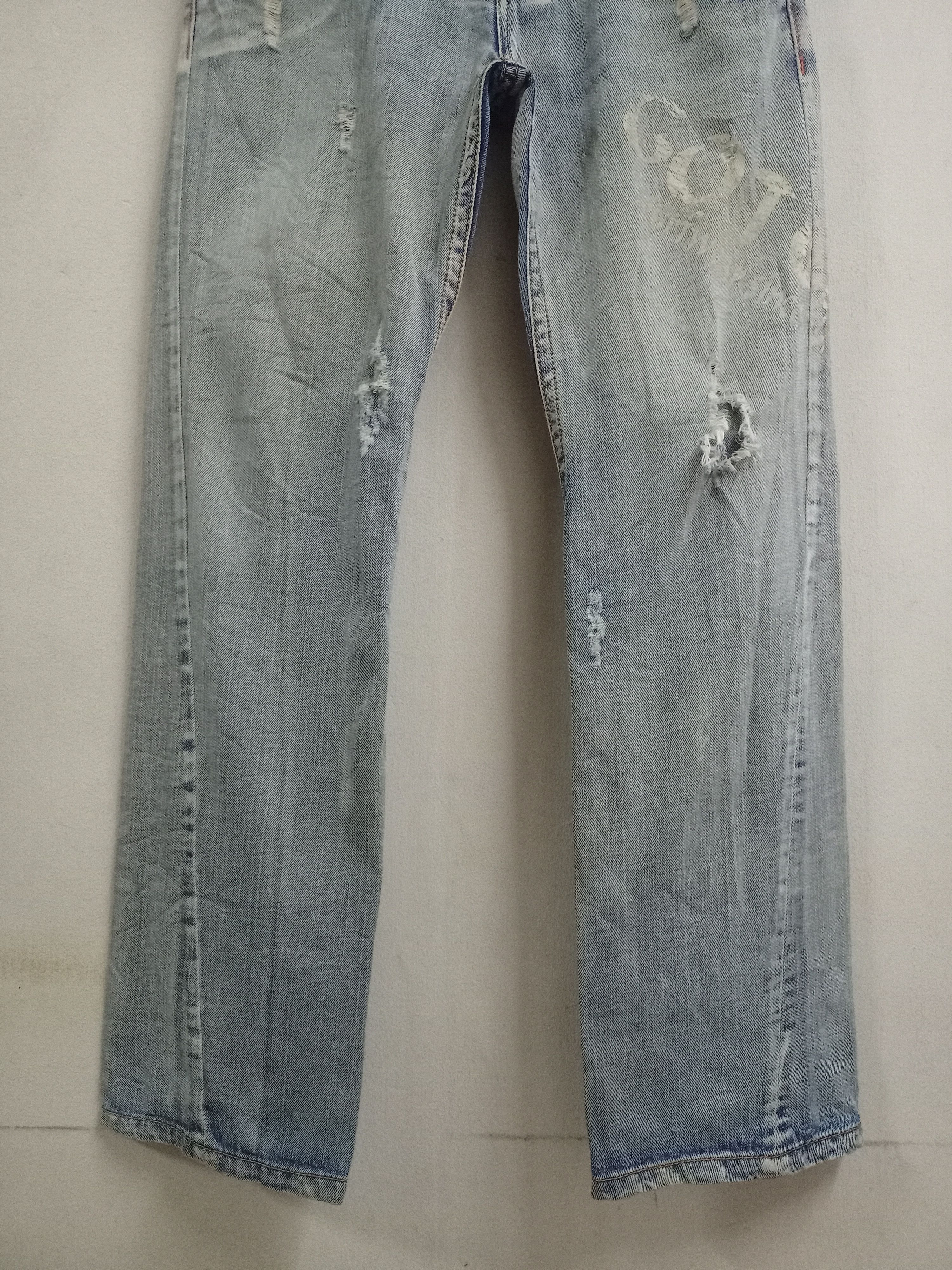 Gotcha × Japanese Brand Vintage Japanese Gotcha Distressed Spiral Baggy Jeans Size US 31 - 7 Thumbnail