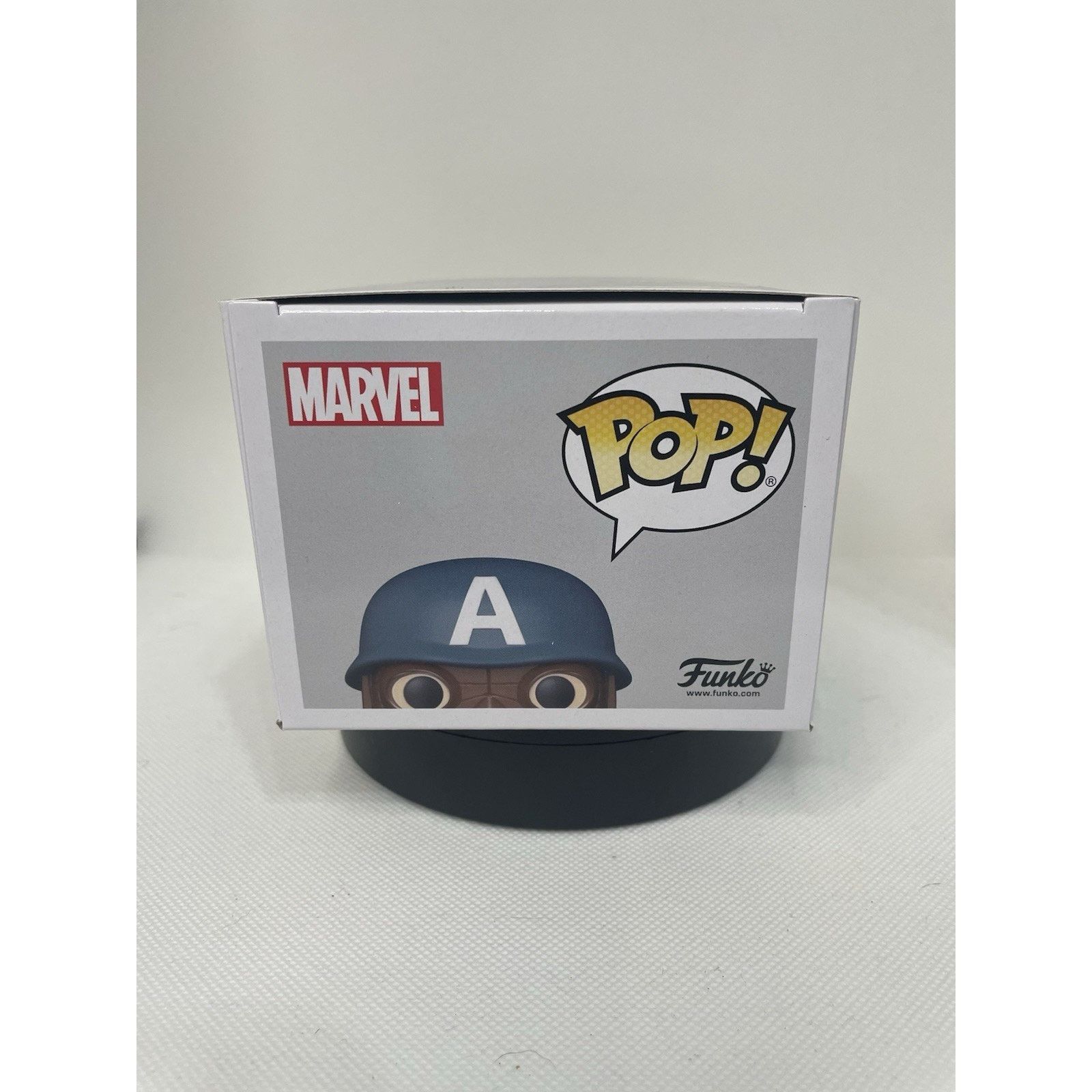 Marvel Comics Funko Pop! WWII Ultimate Captain America #821 Collector Corp Size ONE SIZE - 9 Thumbnail