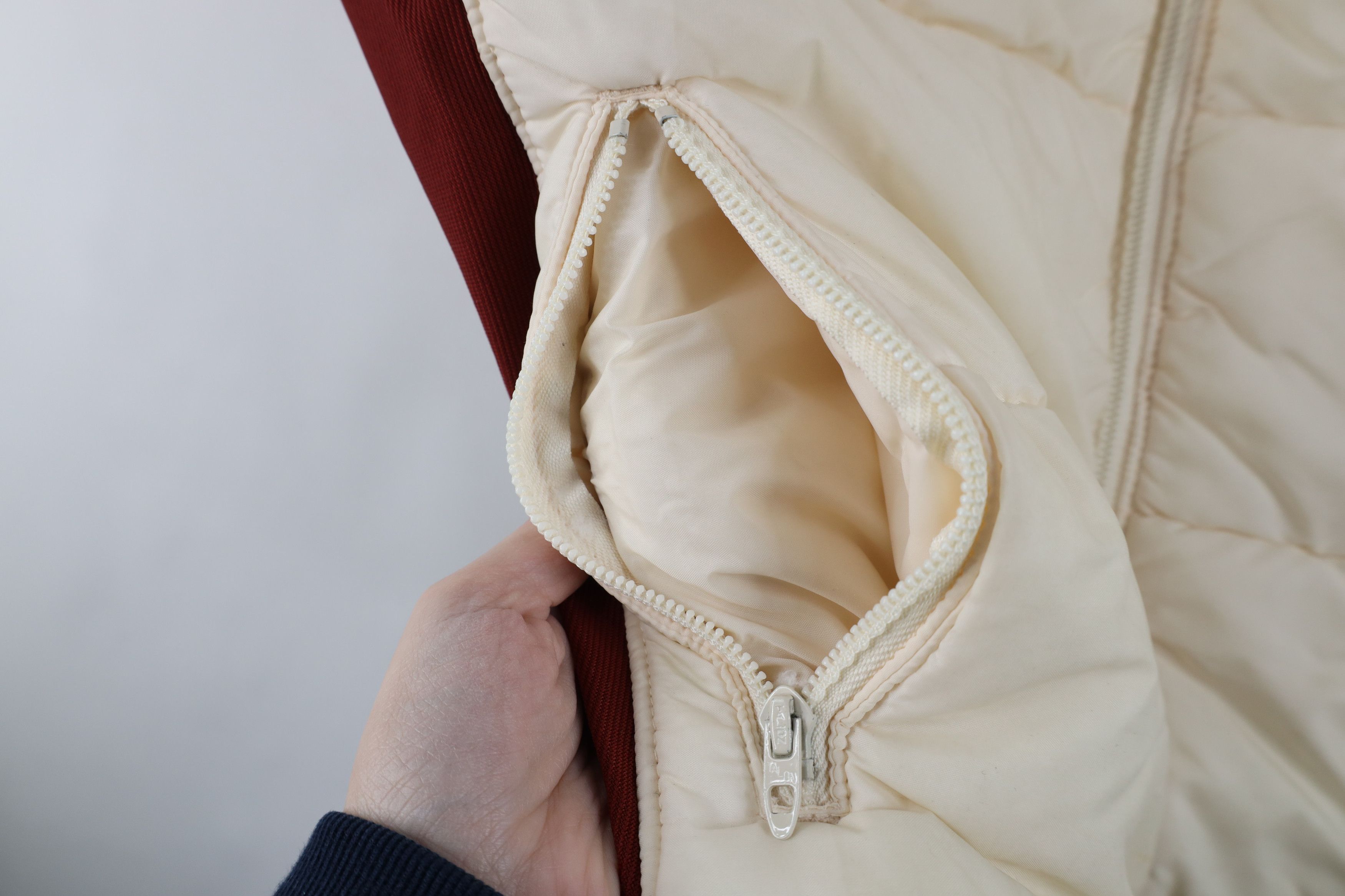 Vintage Vintage 70s Streetwear Full Zip Puffer Vest Jacket Cream Size M / US 6-8 / IT 42-44 - 8 Thumbnail