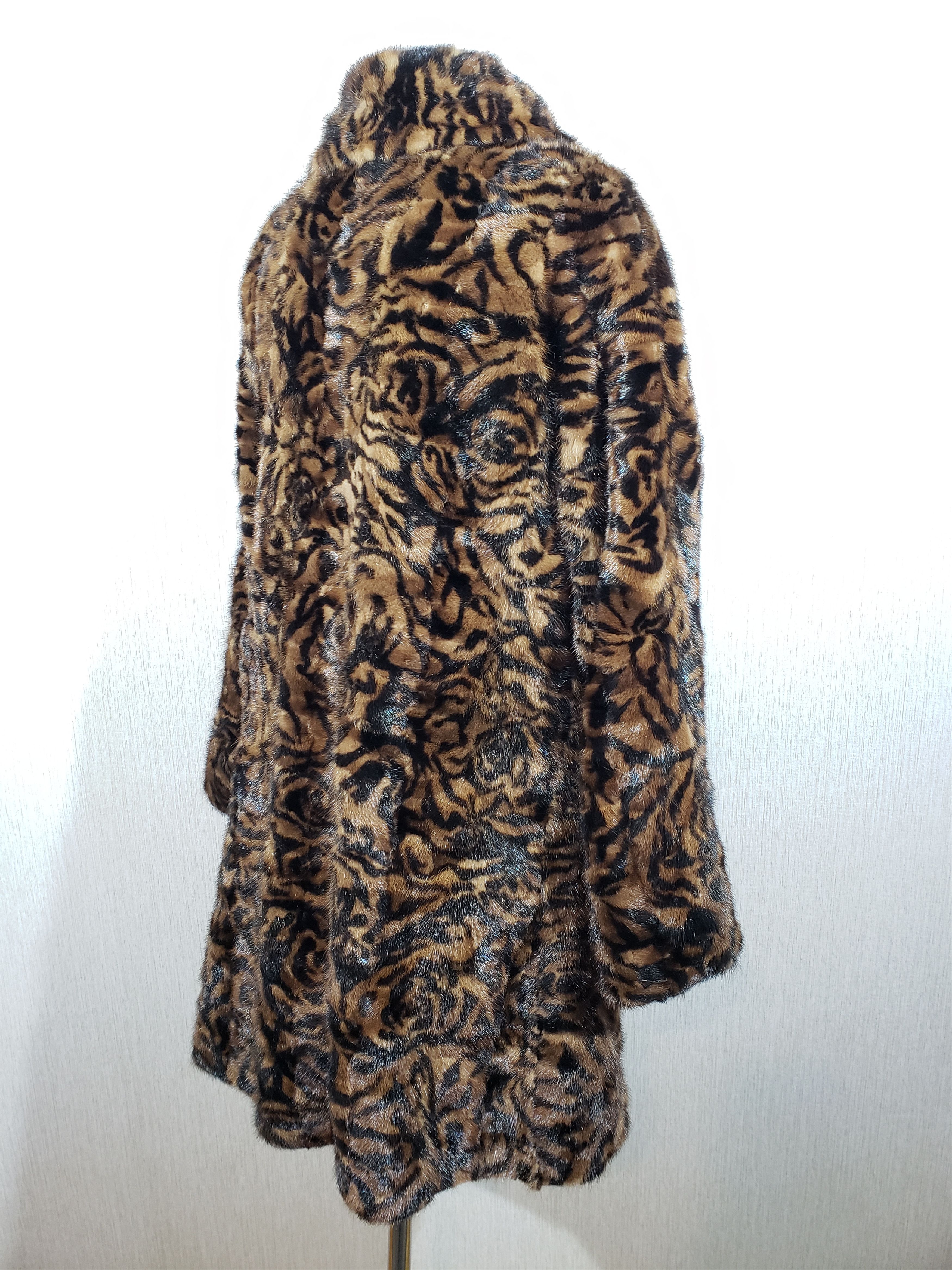 Other Stylish women's mink fur coat. Size L / US 10 / IT 46 - 6 Thumbnail
