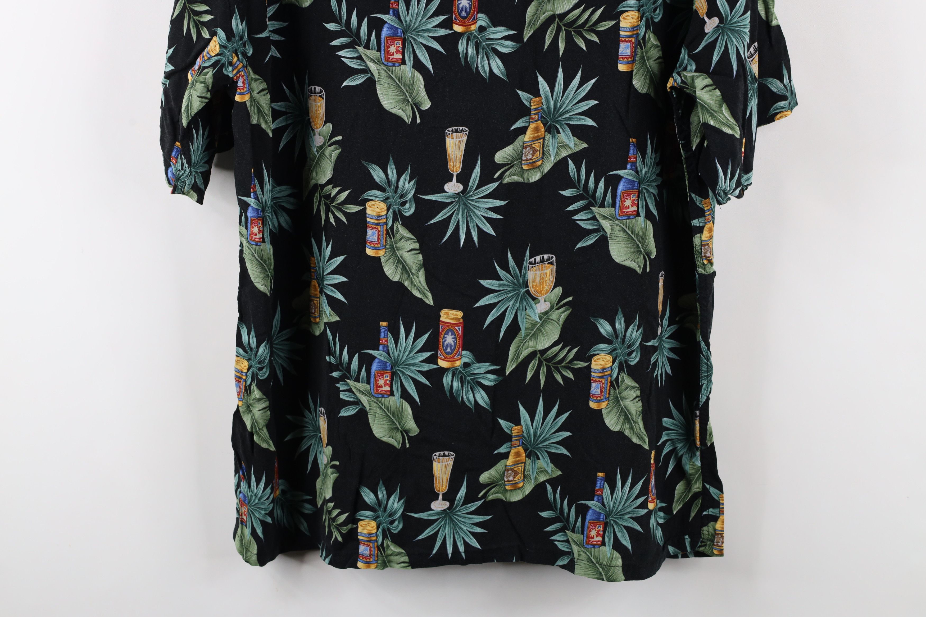 Vintage Vintage 90s Streetwear All Over Print Hawaiian Button Shirt Size US L / EU 52-54 / 3 - 11 Thumbnail