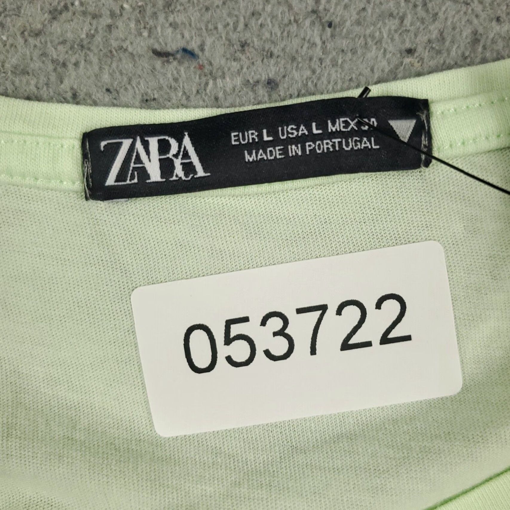 Zara Zara T-Shirt Womens Large Green Casual Short Sleeve Crew Neck Logo Size L / US 10 / IT 46 - 6 Thumbnail