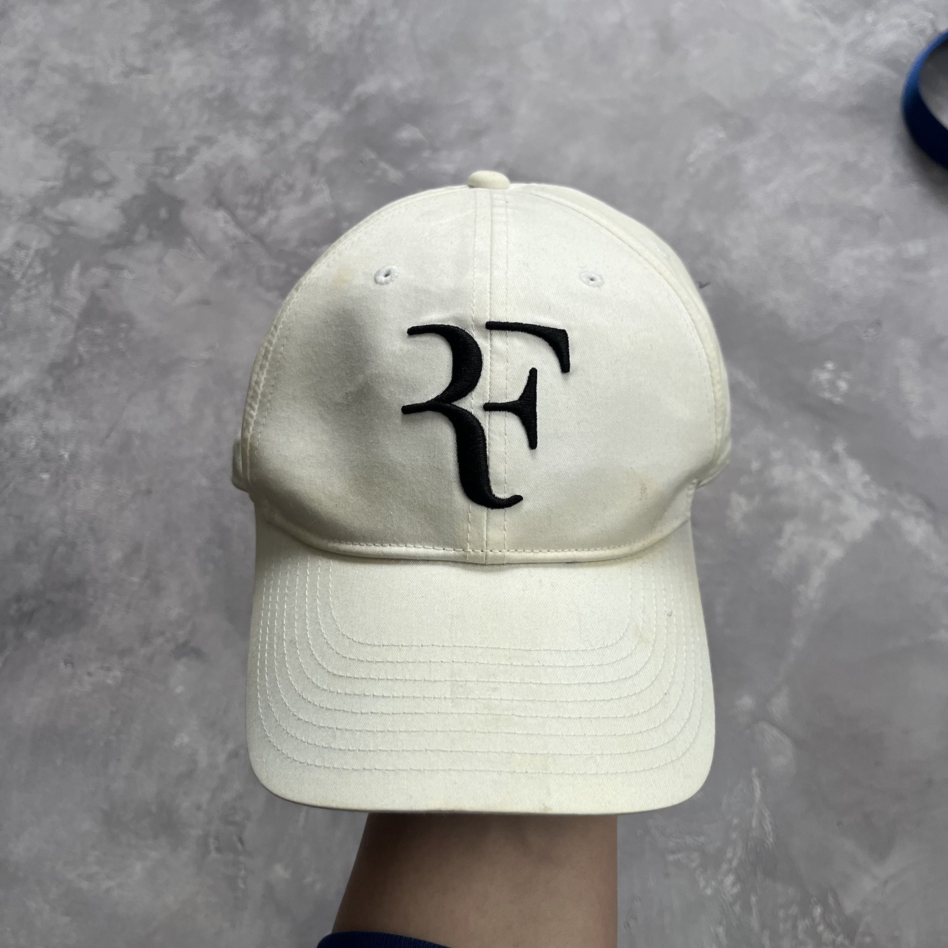 Nike Nike Roger Federer Hat Legacy 91 Cap Court White Logo RF Size ONE SIZE - 1 Thumbnail