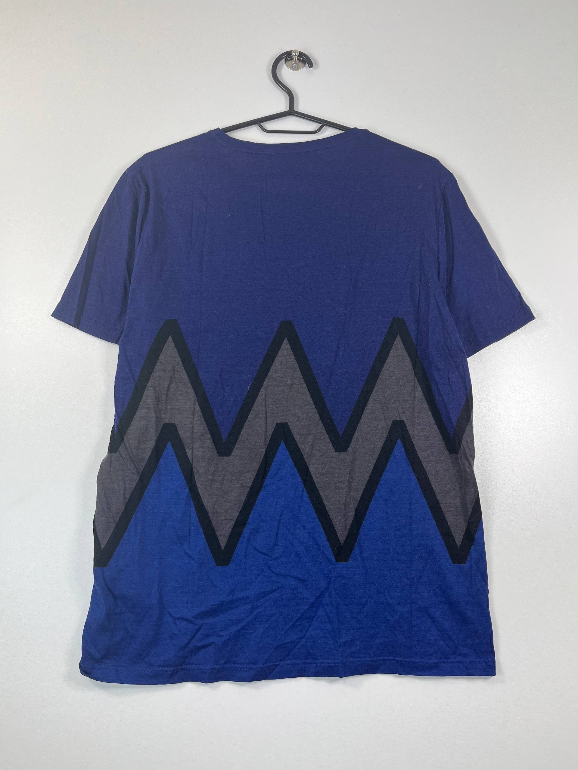Burberry Burberry Prorsum Zig Zag Graphic T-Shirt Made in Italy Sz L Size L / US 10 / IT 46 - 7 Thumbnail