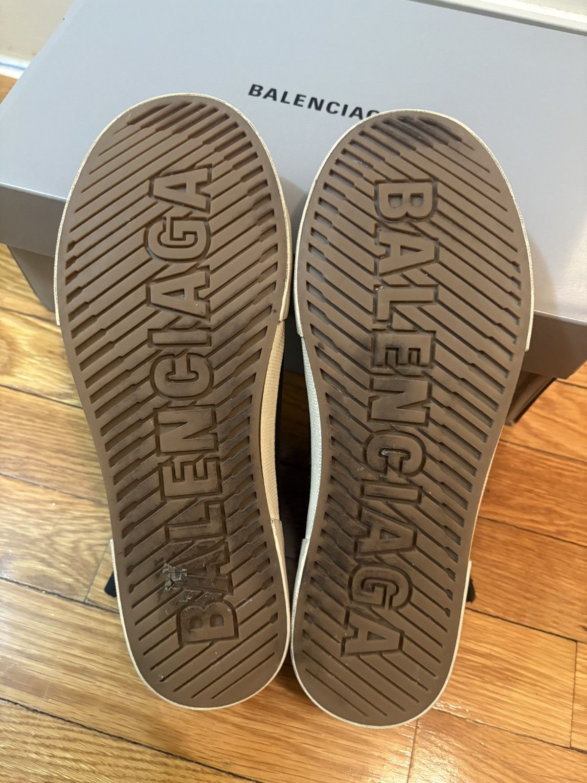 Balenciaga Balenciaga Distressed Sneakers Size US 8.5 / EU 41-42 - 8 Thumbnail