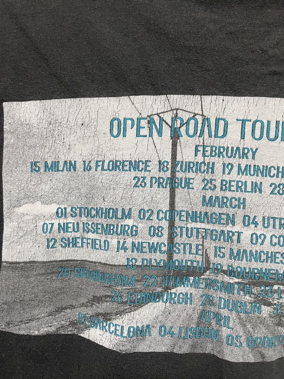 Band Tees Vintage 1998 Gary Barlow Open Road Tour Band Tee Black 90s Size US M / EU 48-50 / 2 - 11 Thumbnail