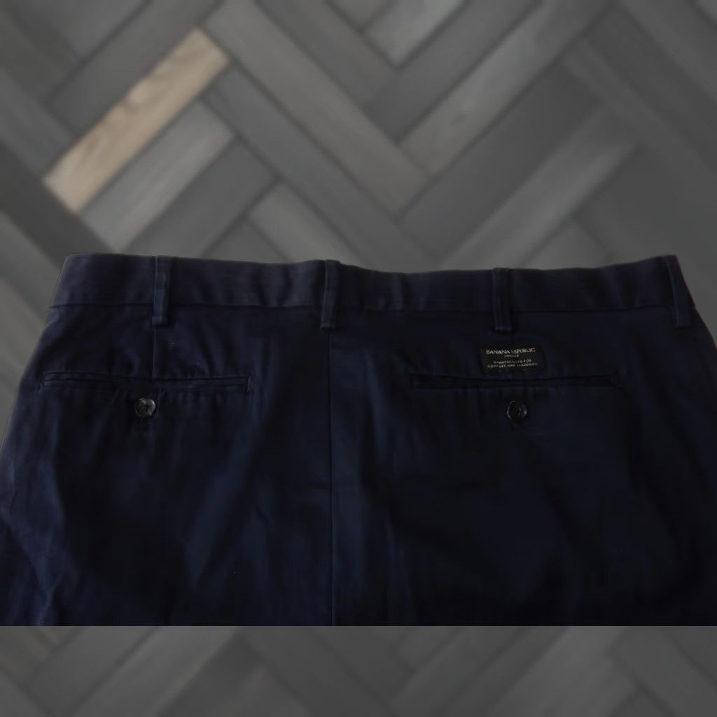 Banana Republic Banana Republic Pants Khaki Flat Front Cotton Emerson Straight Fit Men 38x34 Blue 1990s? Size US 38 / EU 54 - 1 Thumbnail